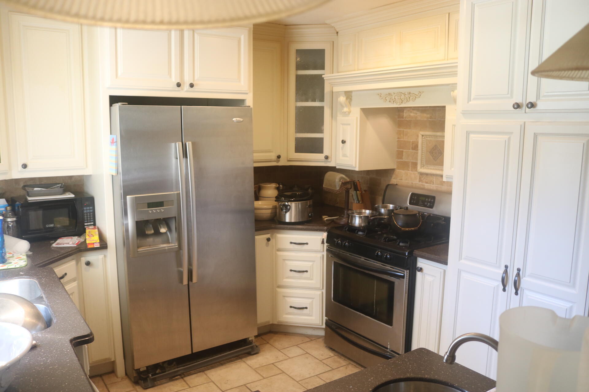 300 South Holmes Avenue Property Photo 3
