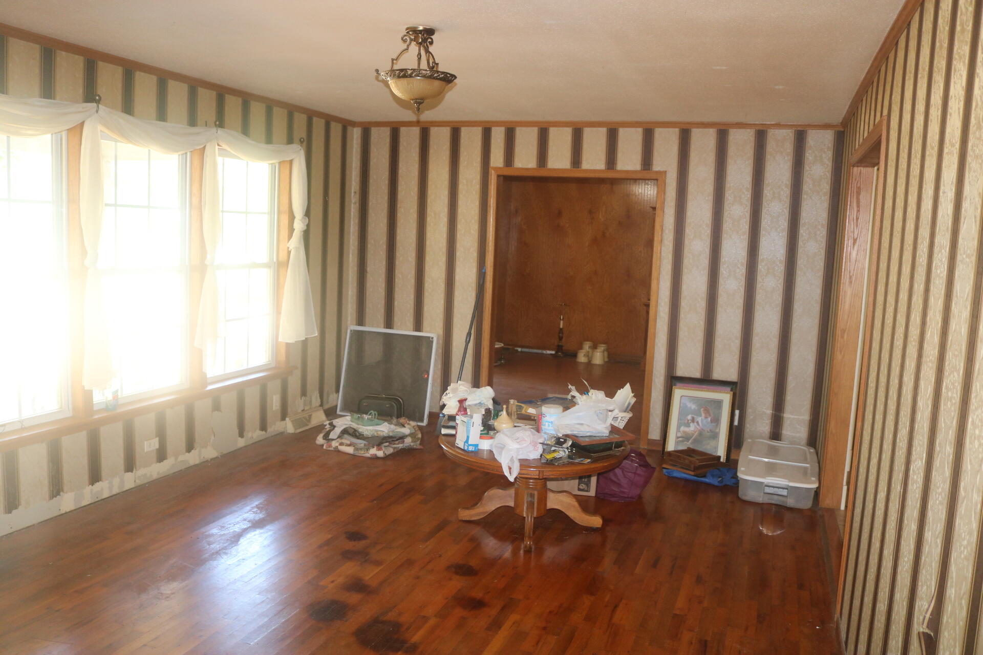 300 South Holmes Avenue Property Photo 6