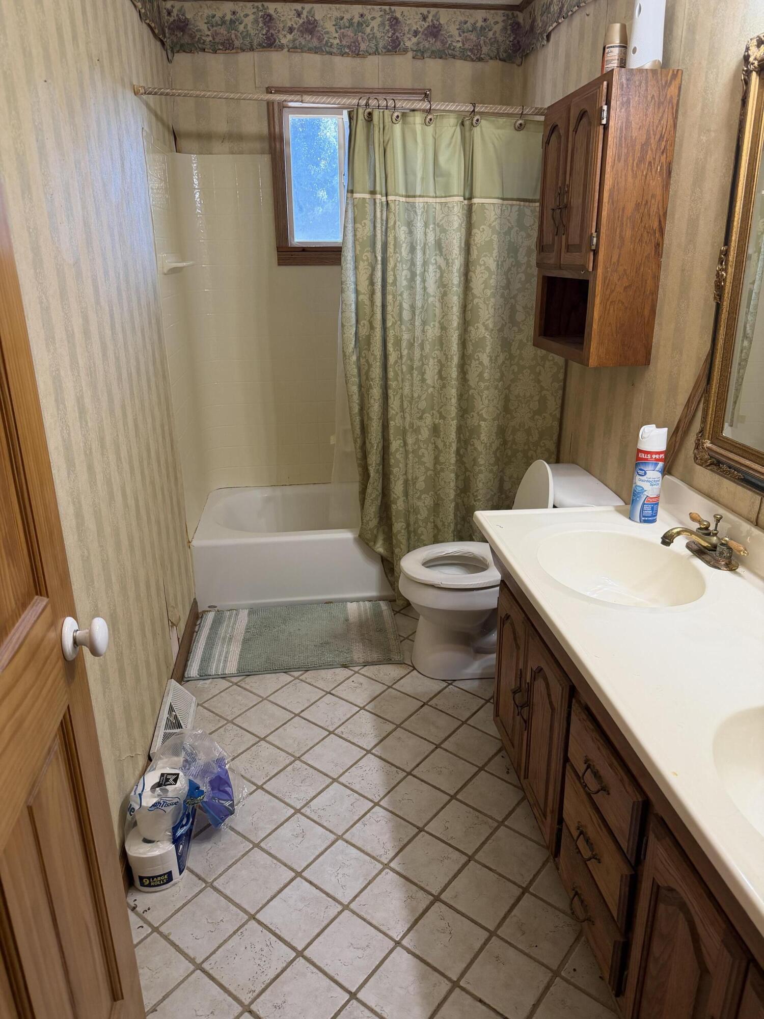 300 South Holmes Avenue Property Photo 9