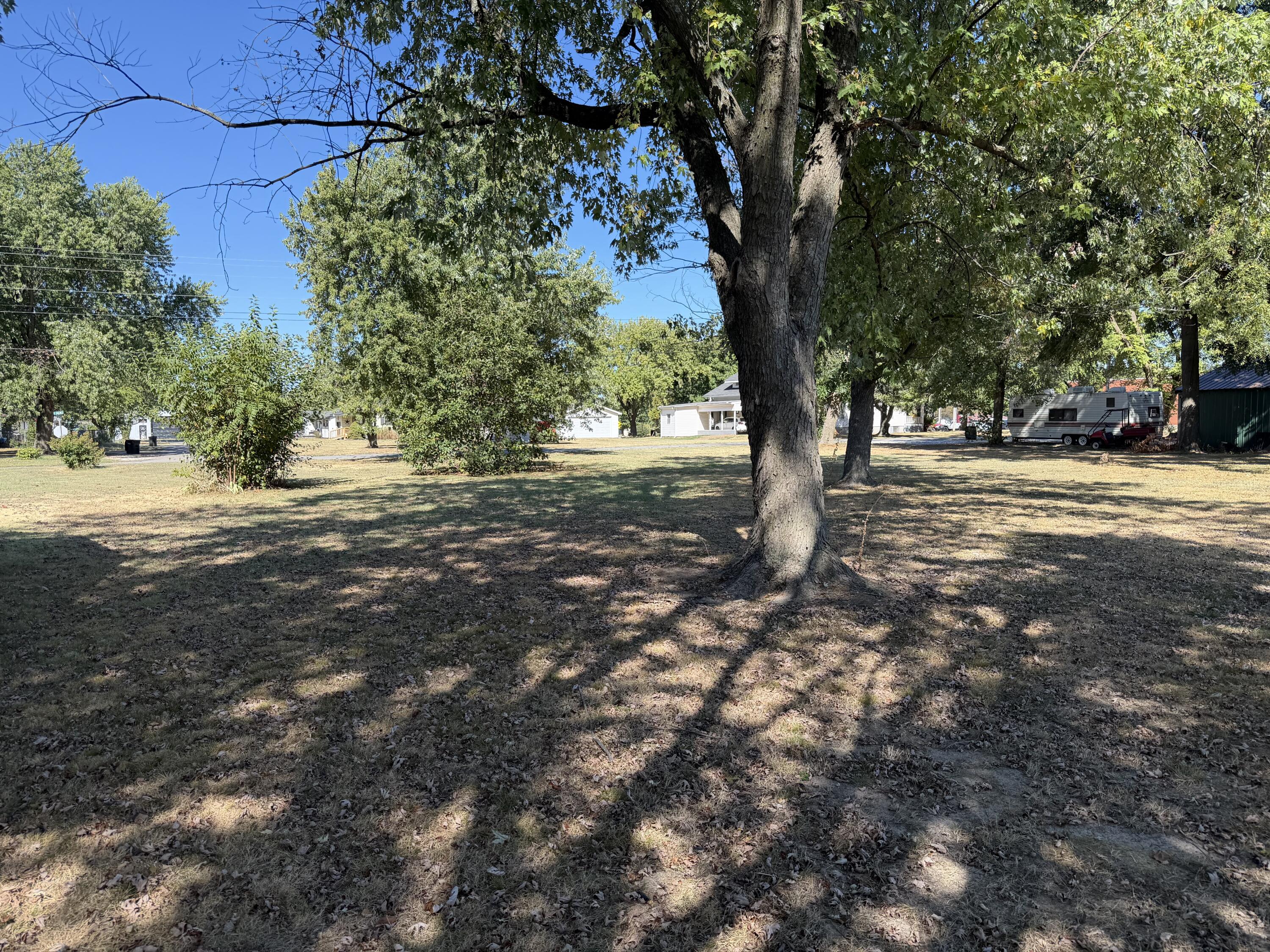 300 South Holmes Avenue Property Photo 17