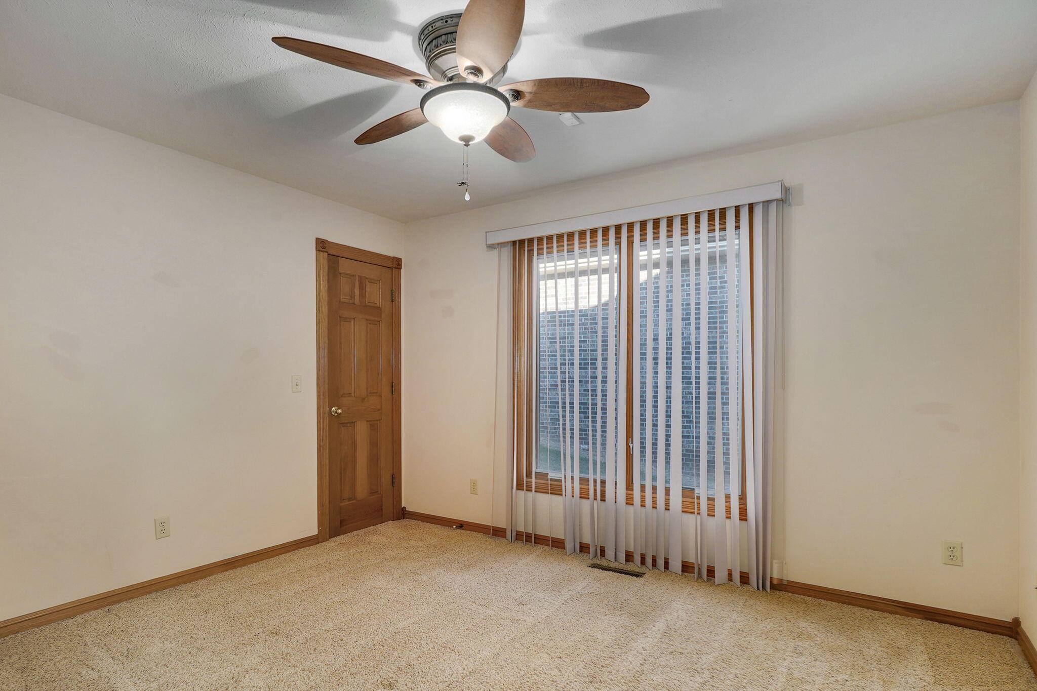 1134 West Pheasant Run Street Property Photo 26