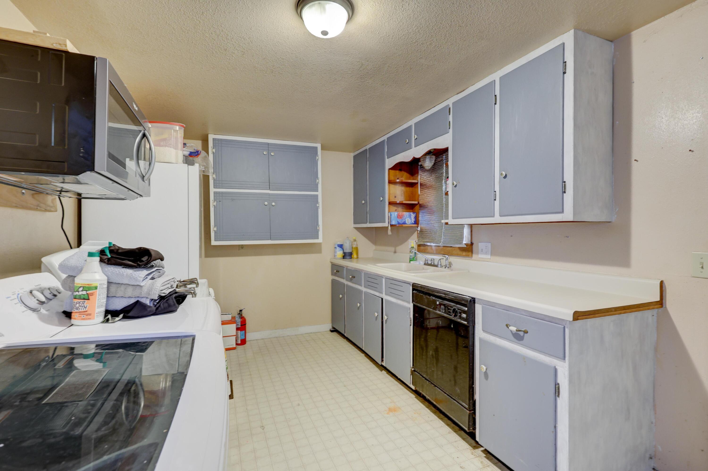 2005 Park Avenue Property Photo 8