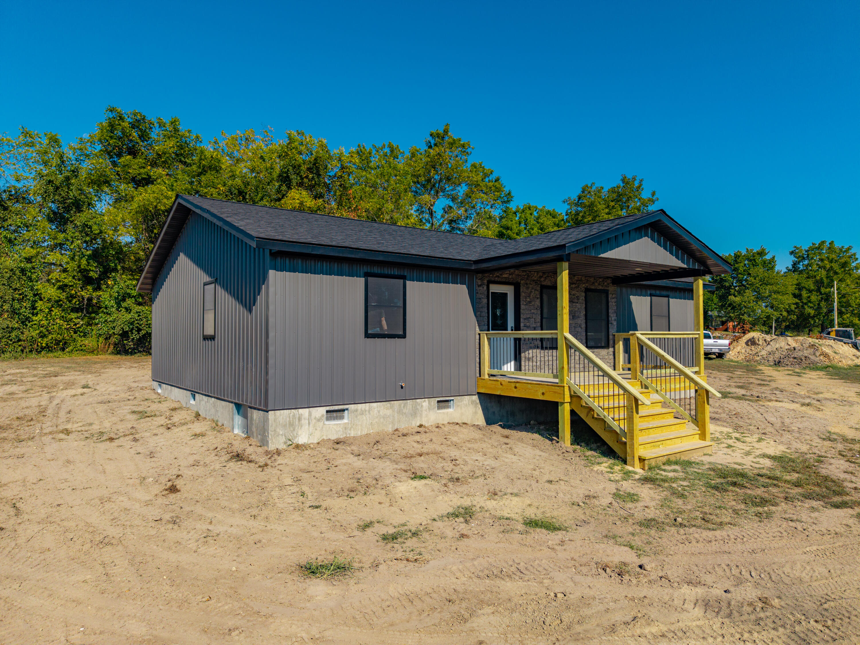 404 Wolthuis Lane Property Photo 4