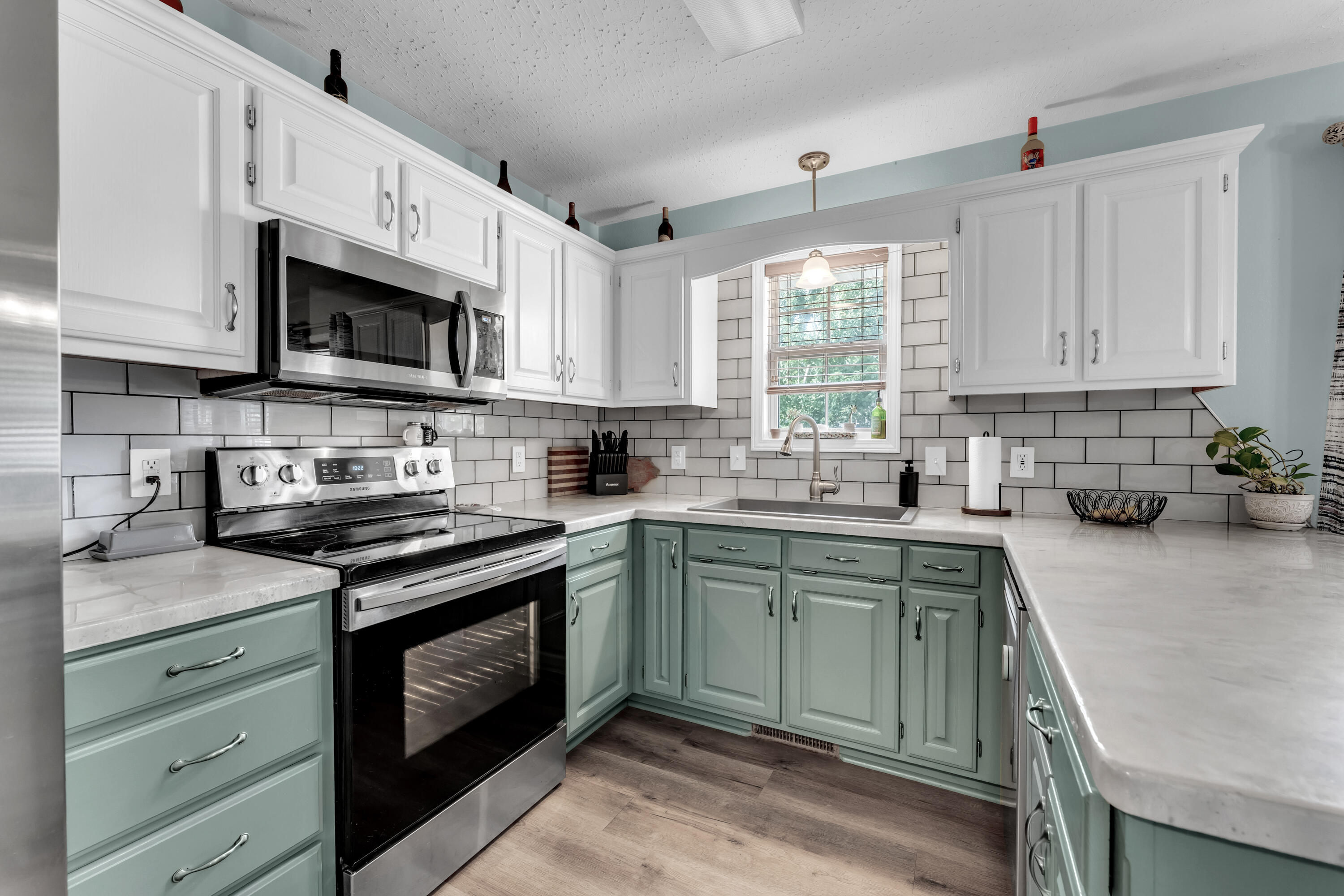 411 Arrowhead Road Property Photo 7