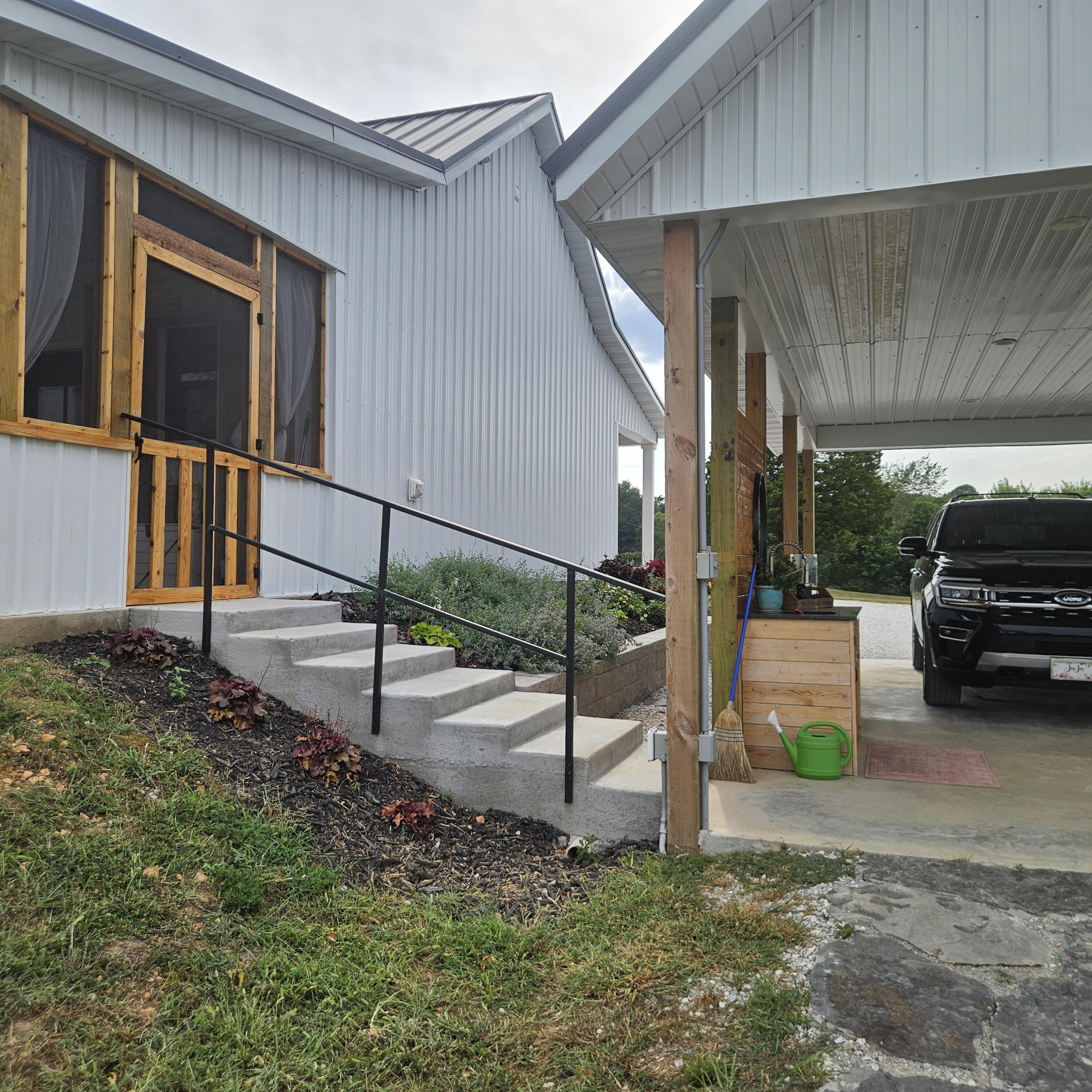 15049 Highway Tt Property Photo 5