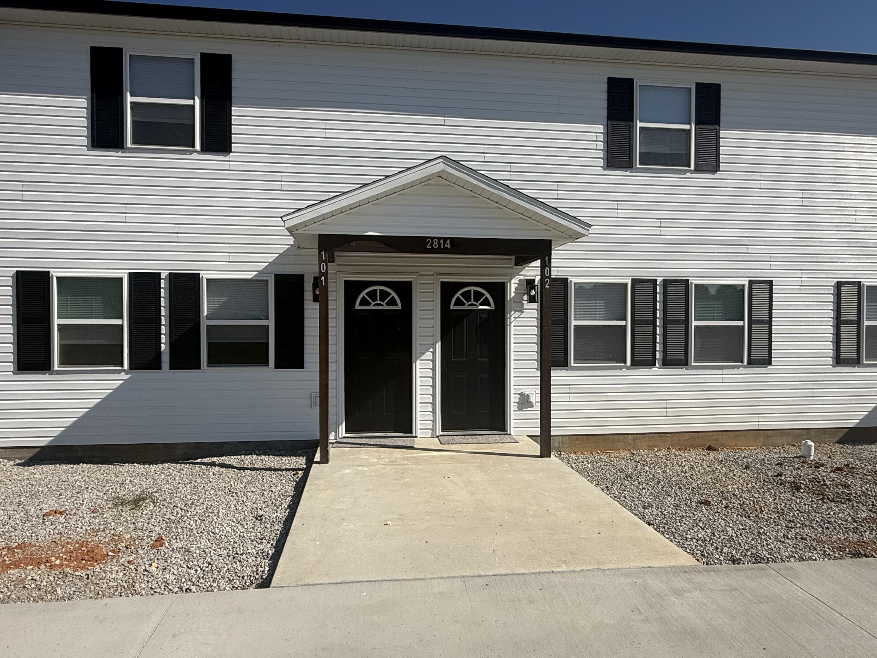 2814 Burke Avenue Property Photo 2