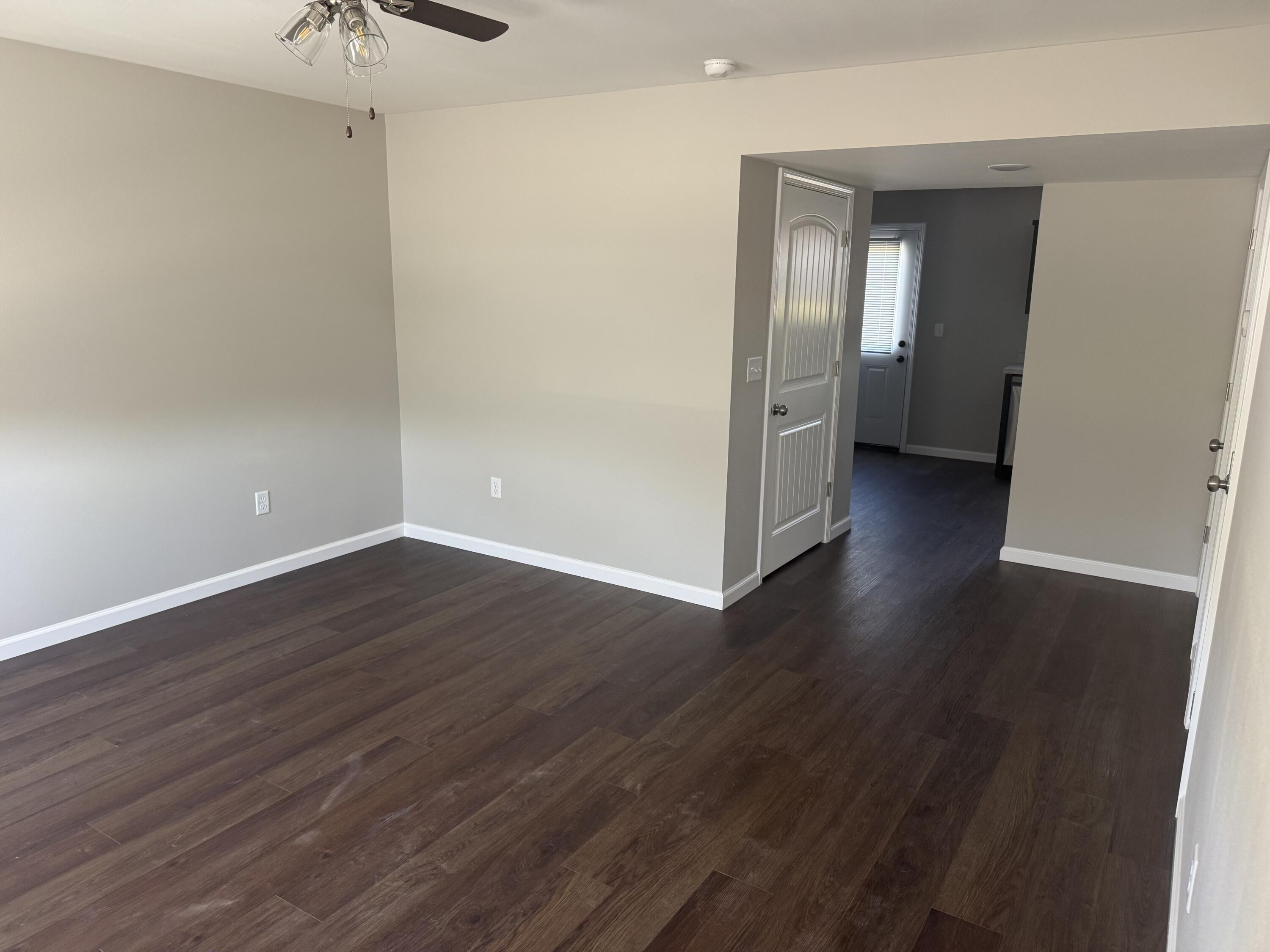 2814 Burke Avenue Property Photo 5