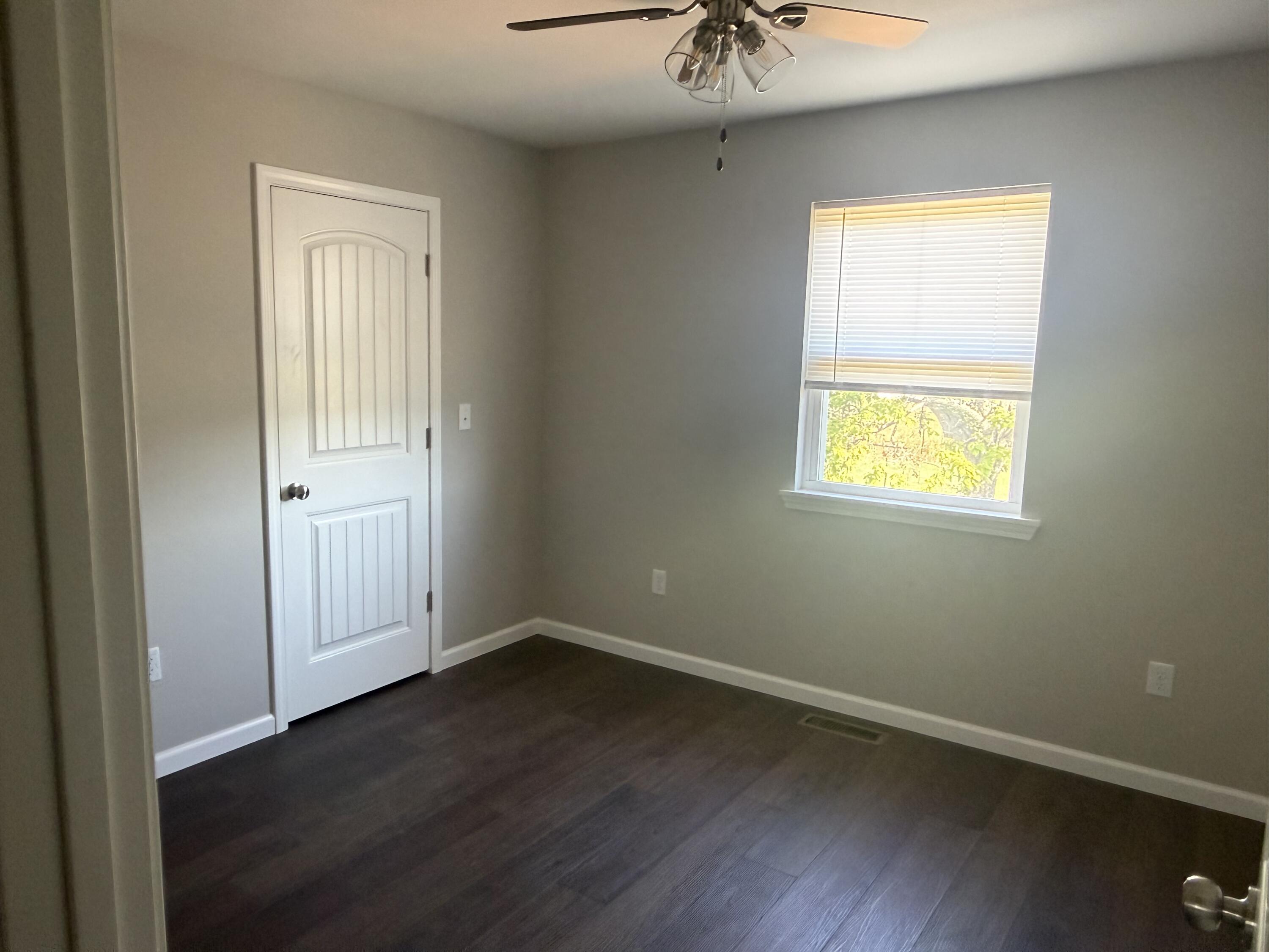 2814 Burke Avenue Property Photo 6