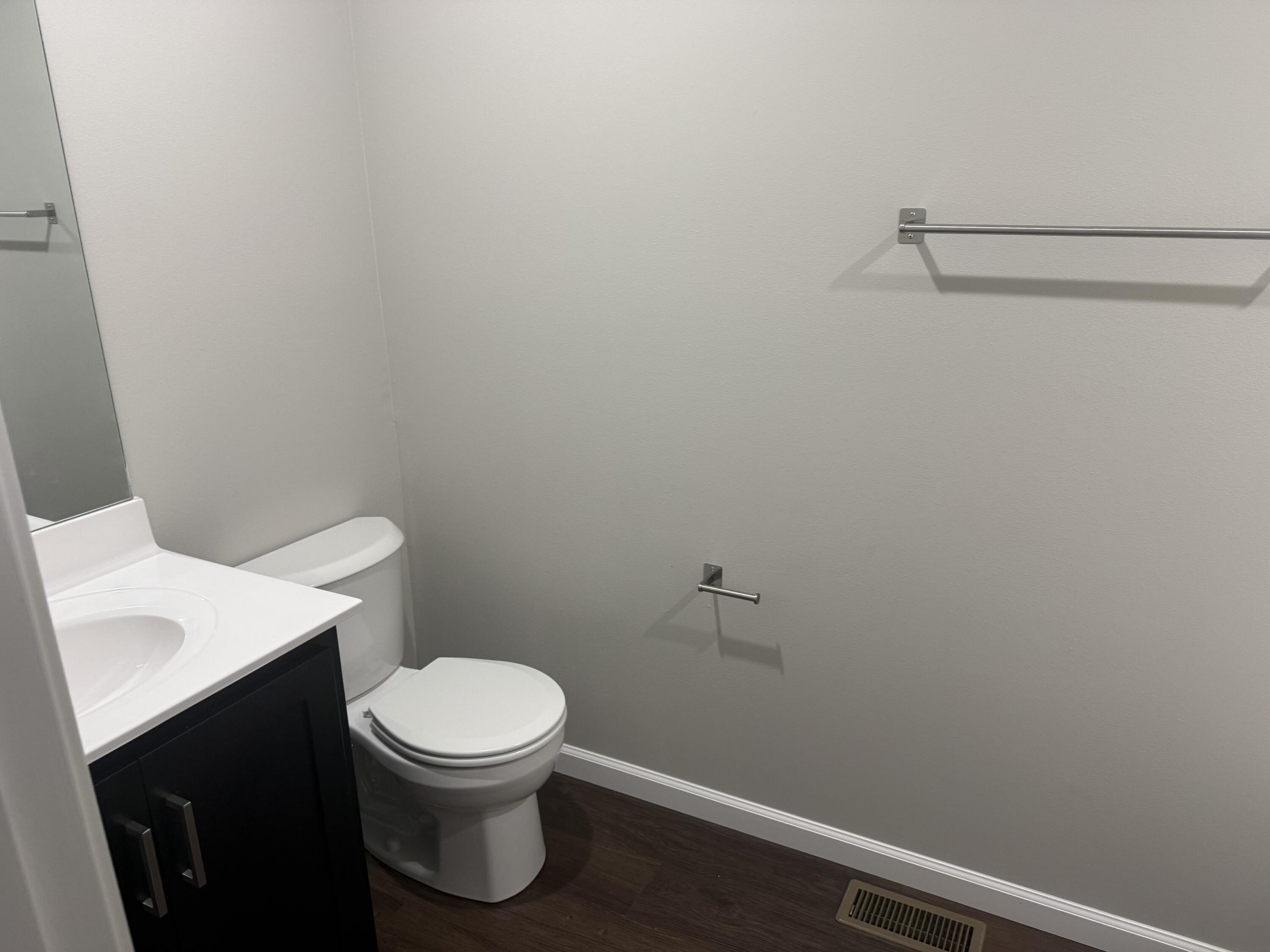 2814 Burke Avenue Property Photo 8
