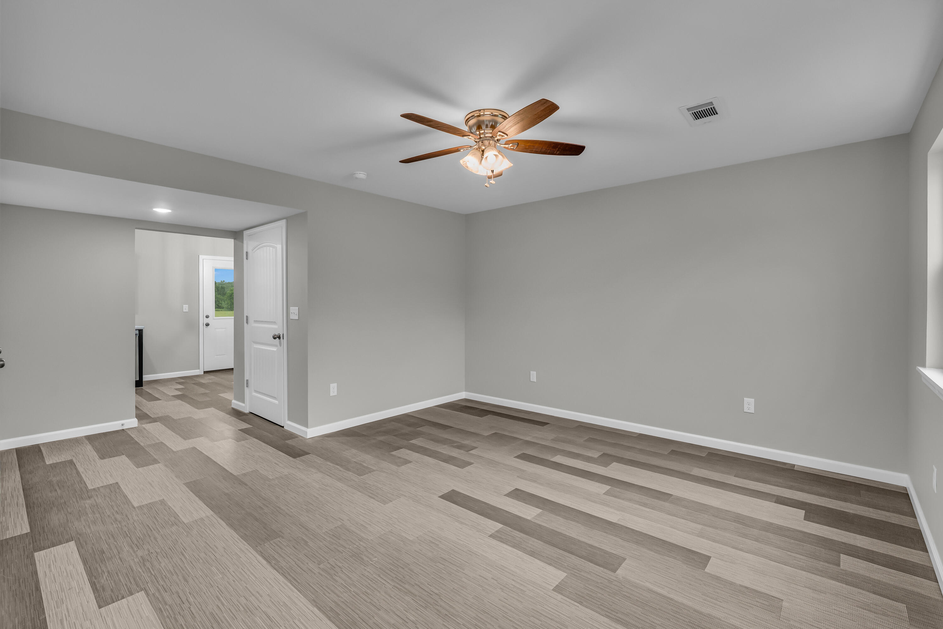 2814 Burke Avenue Property Photo 13