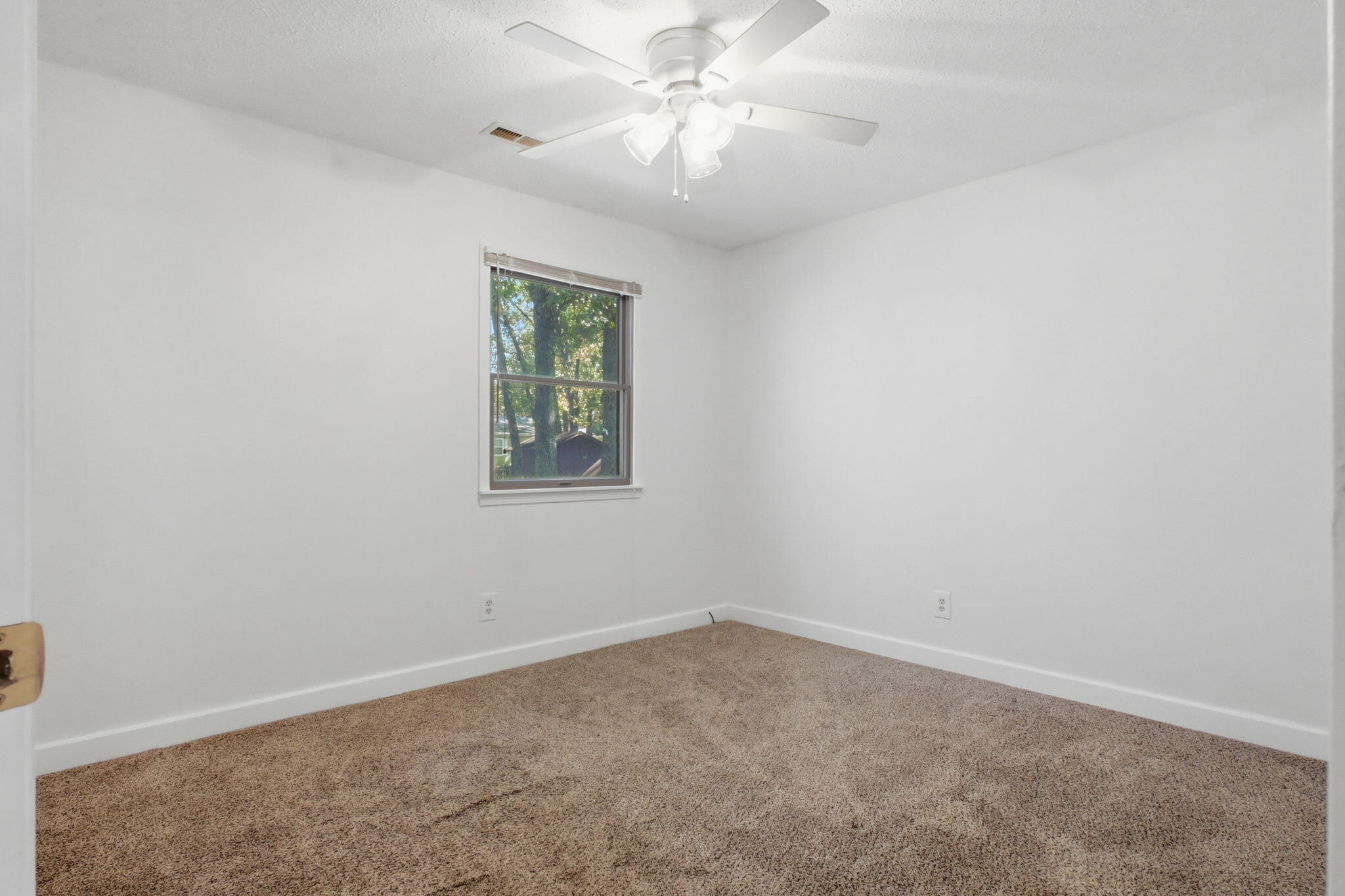 25193 Cedar Crest Drive Property Photo 24
