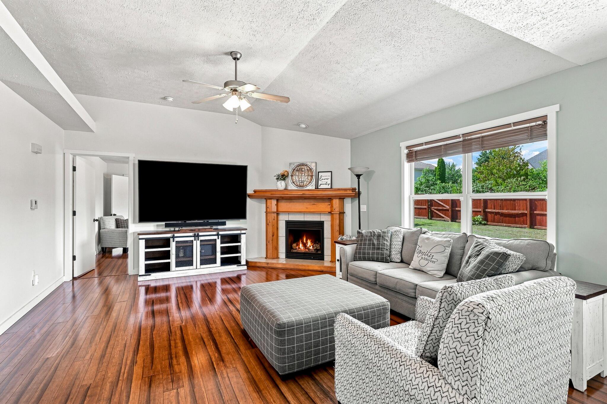 1911 Holly Springs Avenue Property Photo 15
