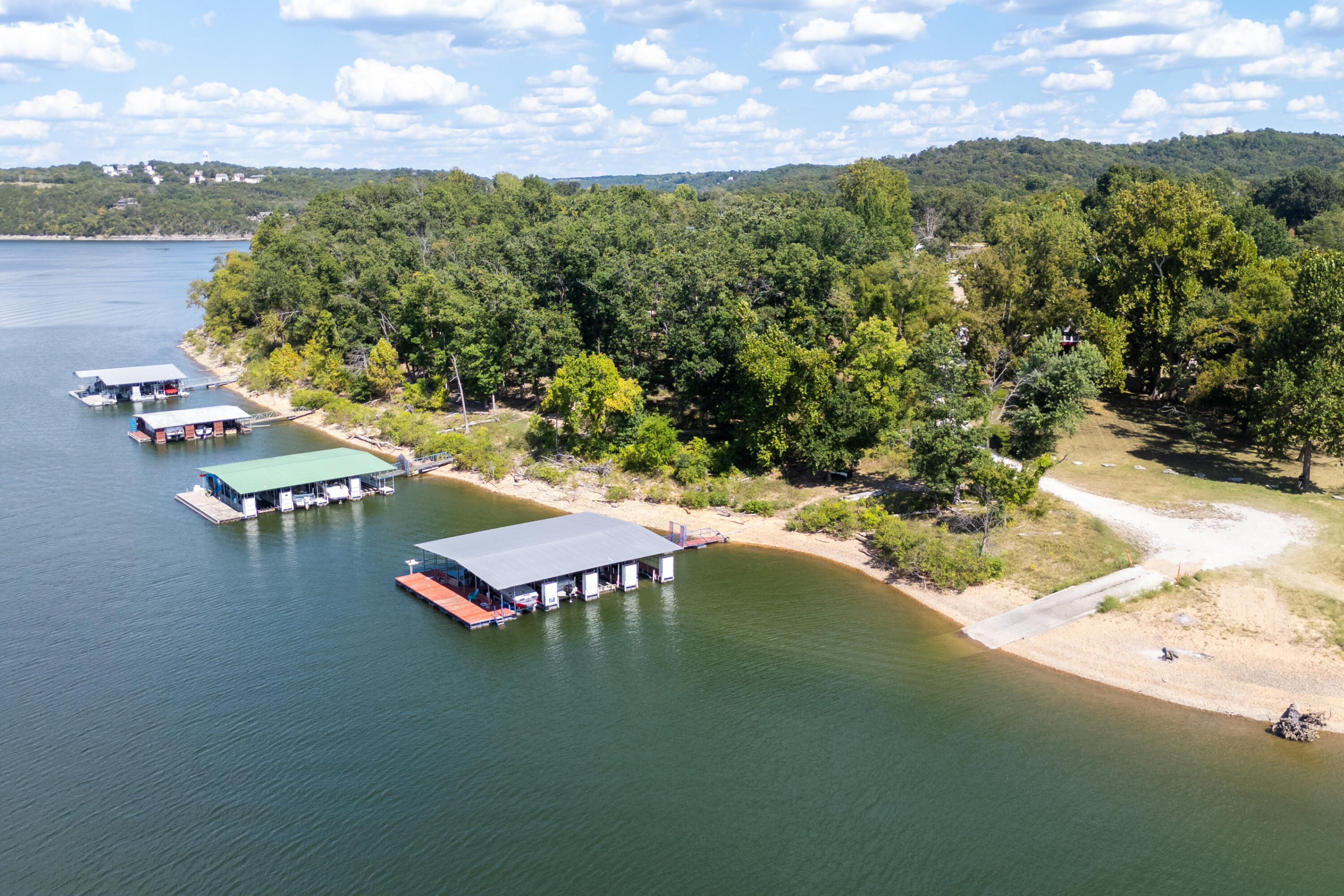 1208 Bear Den Property Photo 4