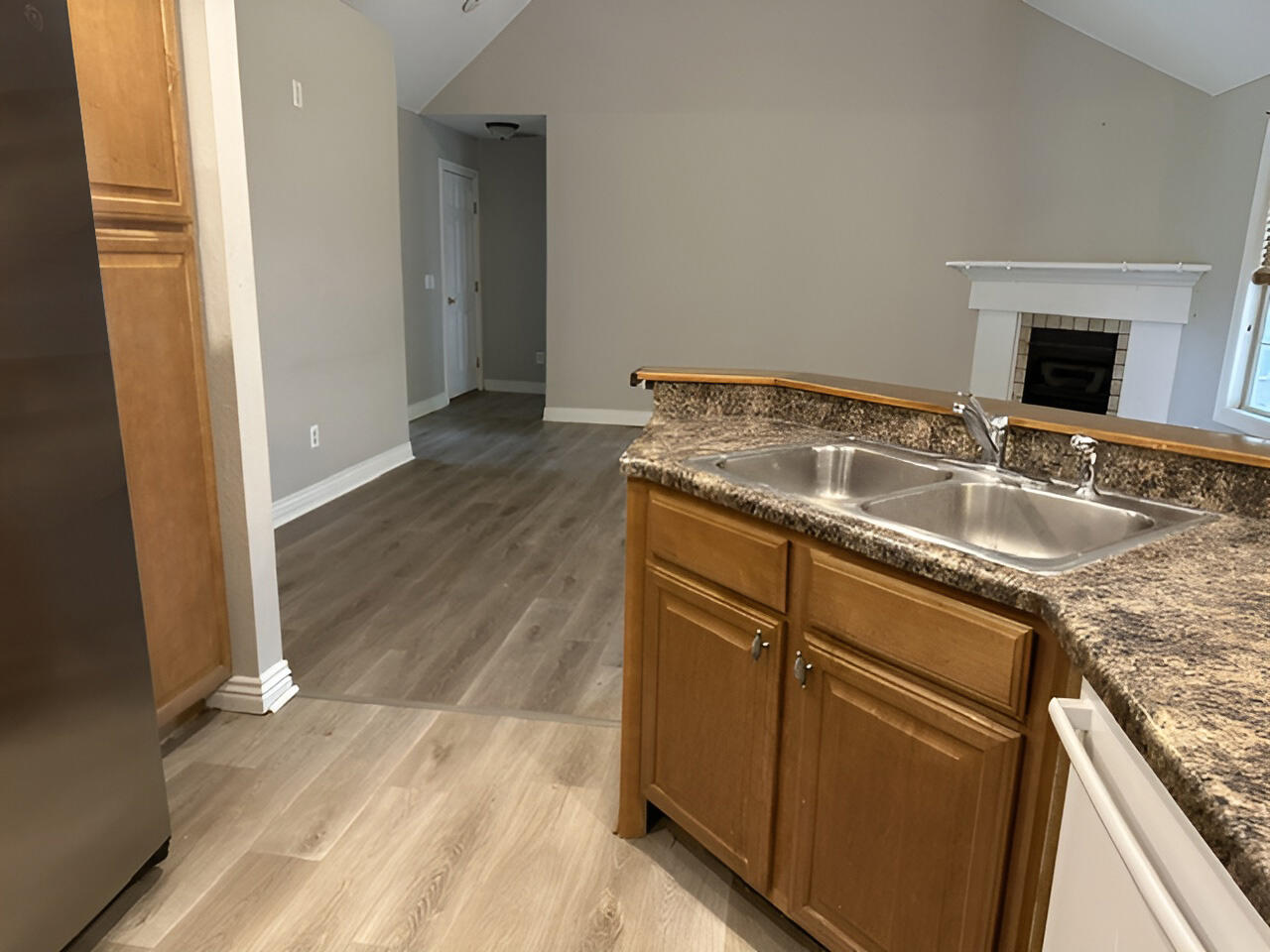 819 South Southgate Drive Property Photo 14