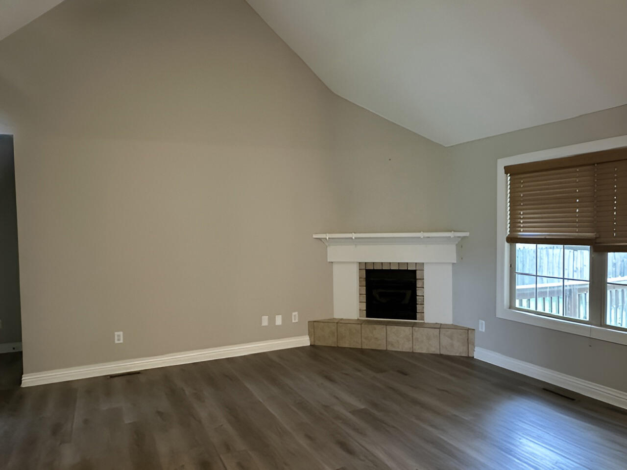 819 South Southgate Drive Property Photo 17