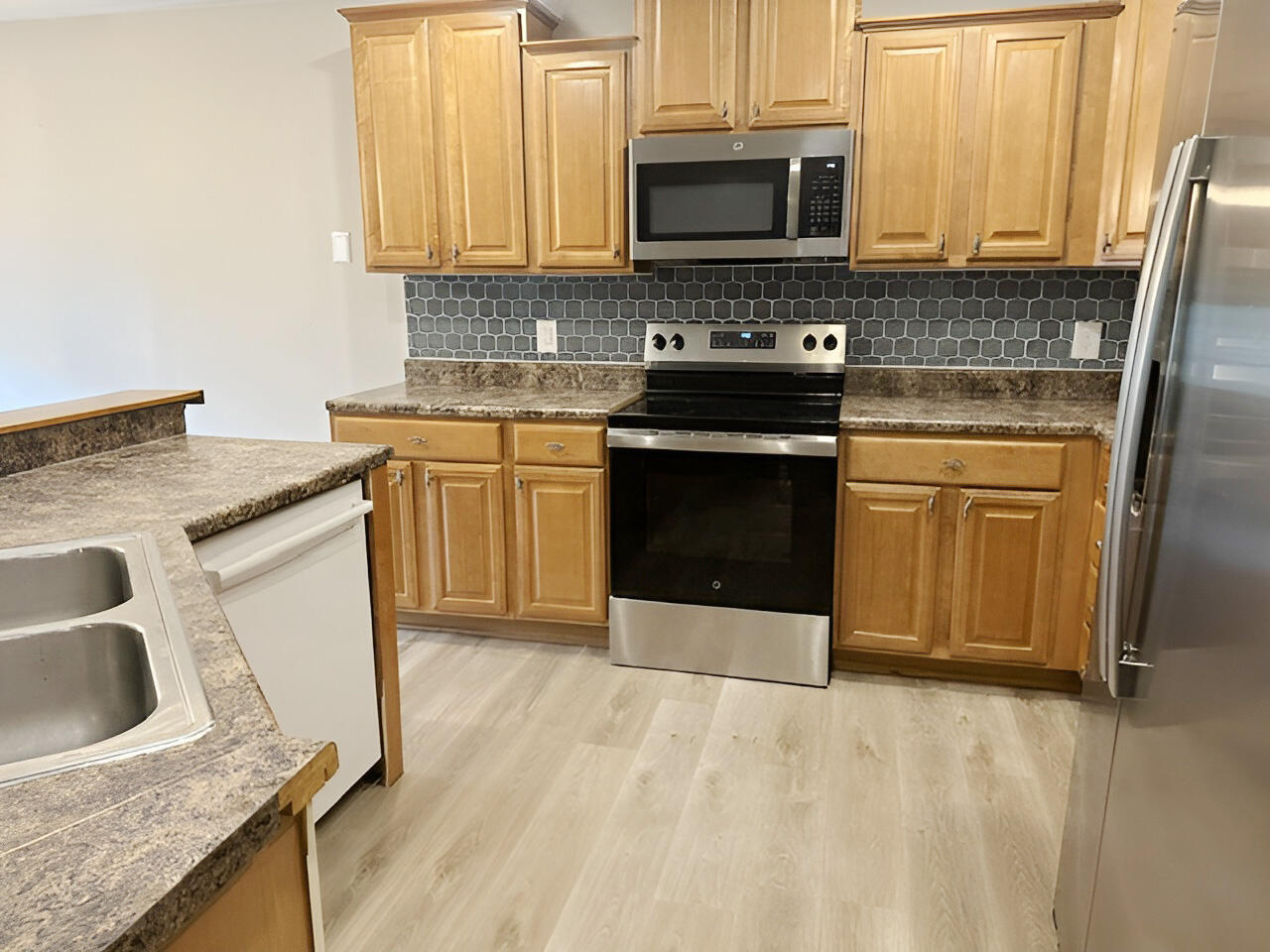 819 South Southgate Drive Property Photo 33