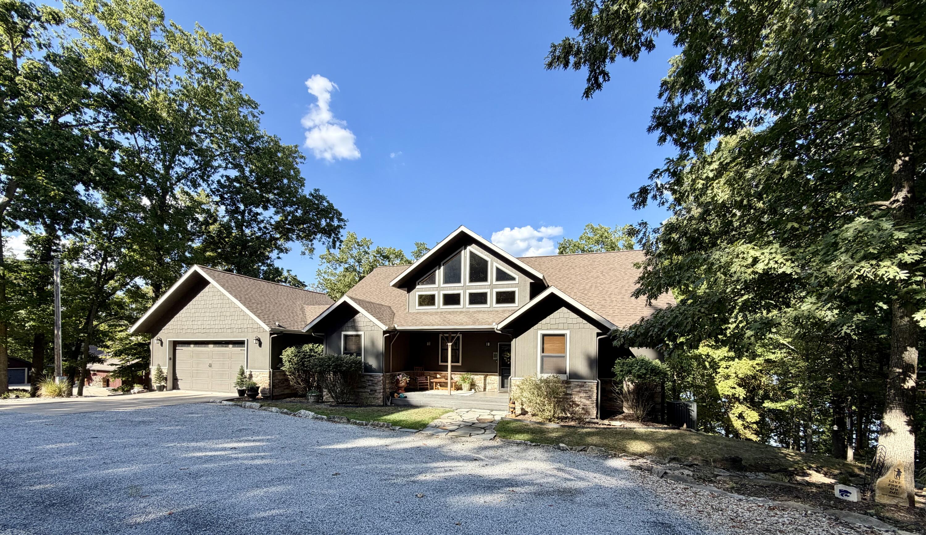 24138 Mustang Lane Property Photo 4