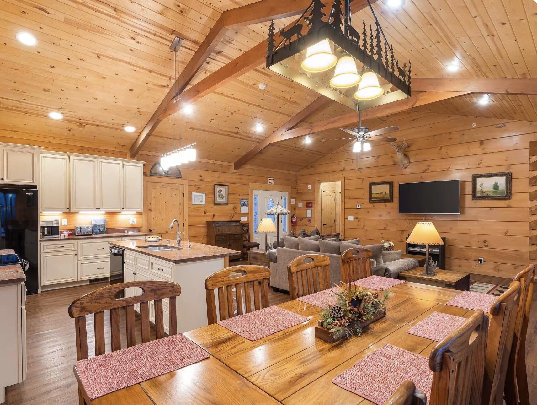 2395 Yandell Cove Road Property Photo 11