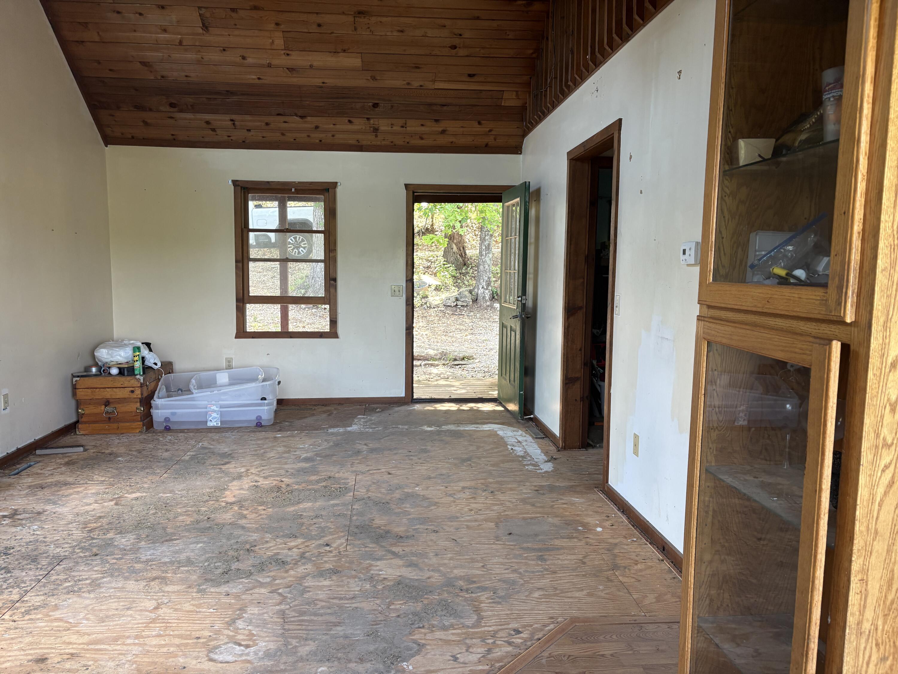 224 Scrolling Road Property Photo 8