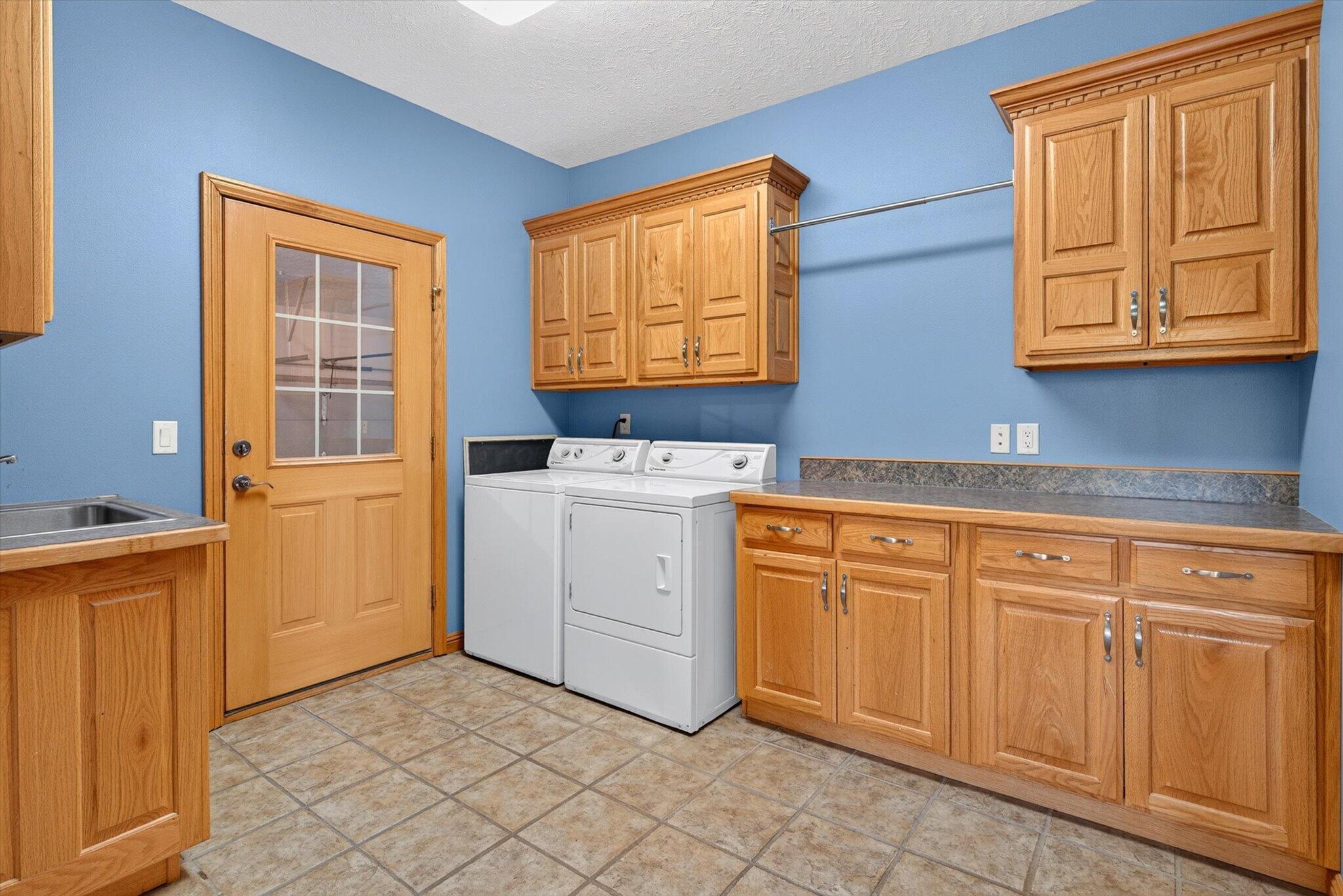 1169 East 424th Road Property Photo 27