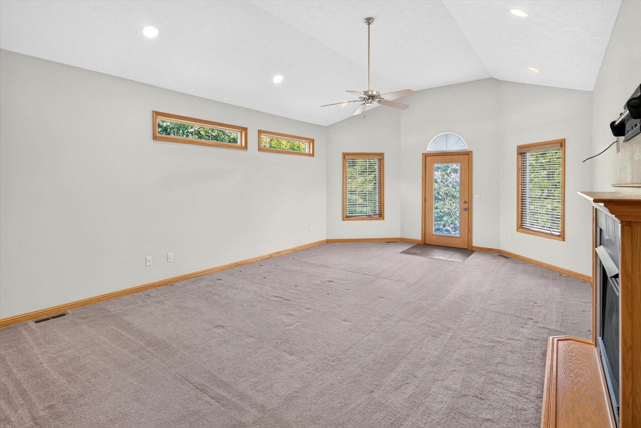 1169 East 424th Road Property Photo 29