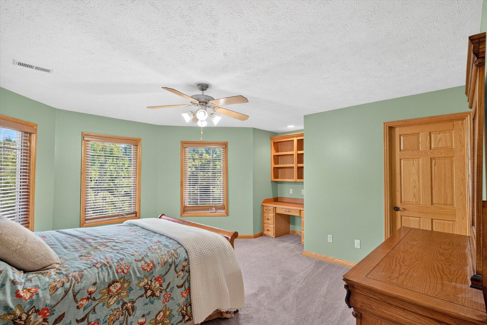 1169 East 424th Road Property Photo 44