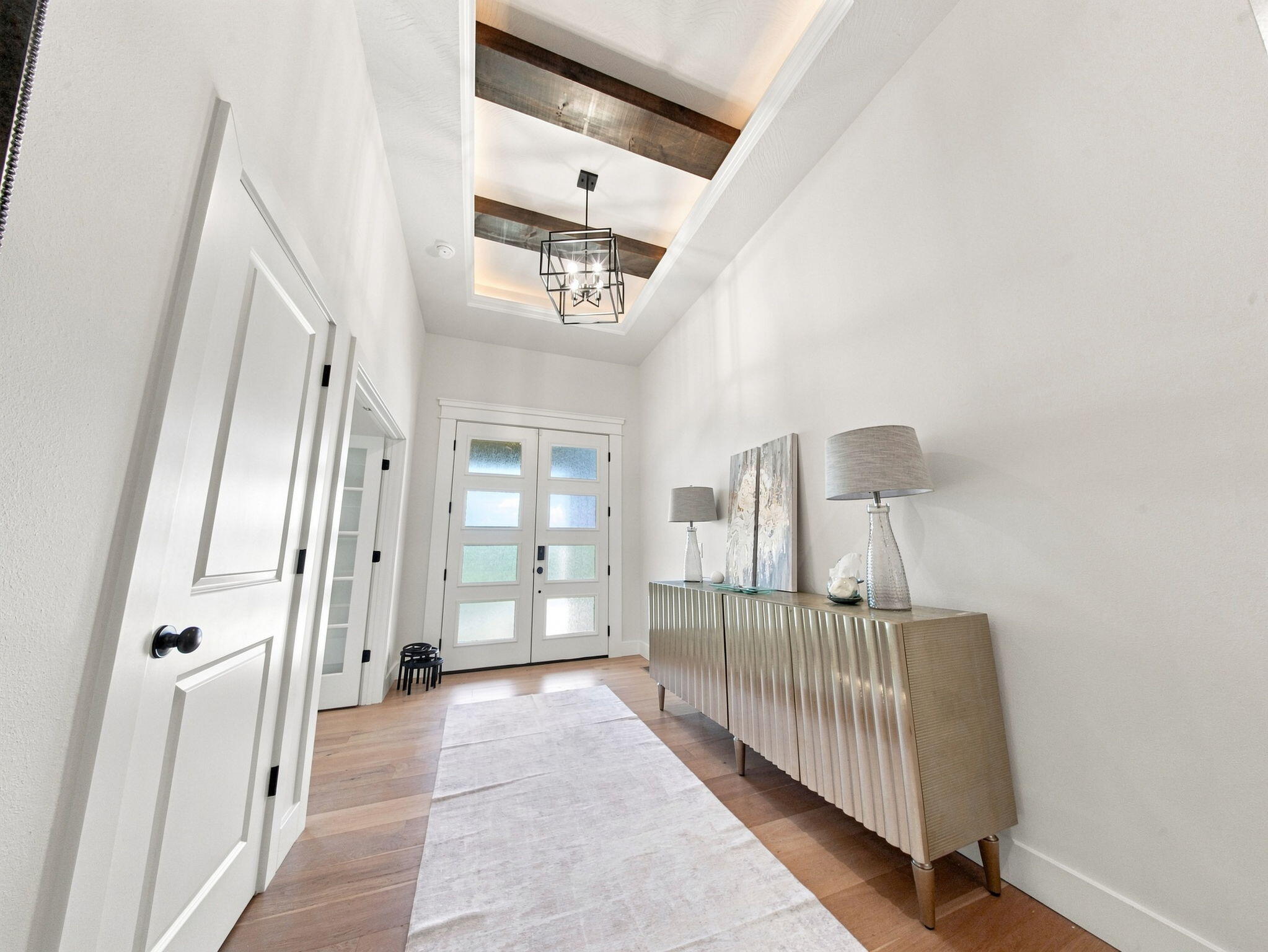 3925 East Woodhue Street Property Photo 10