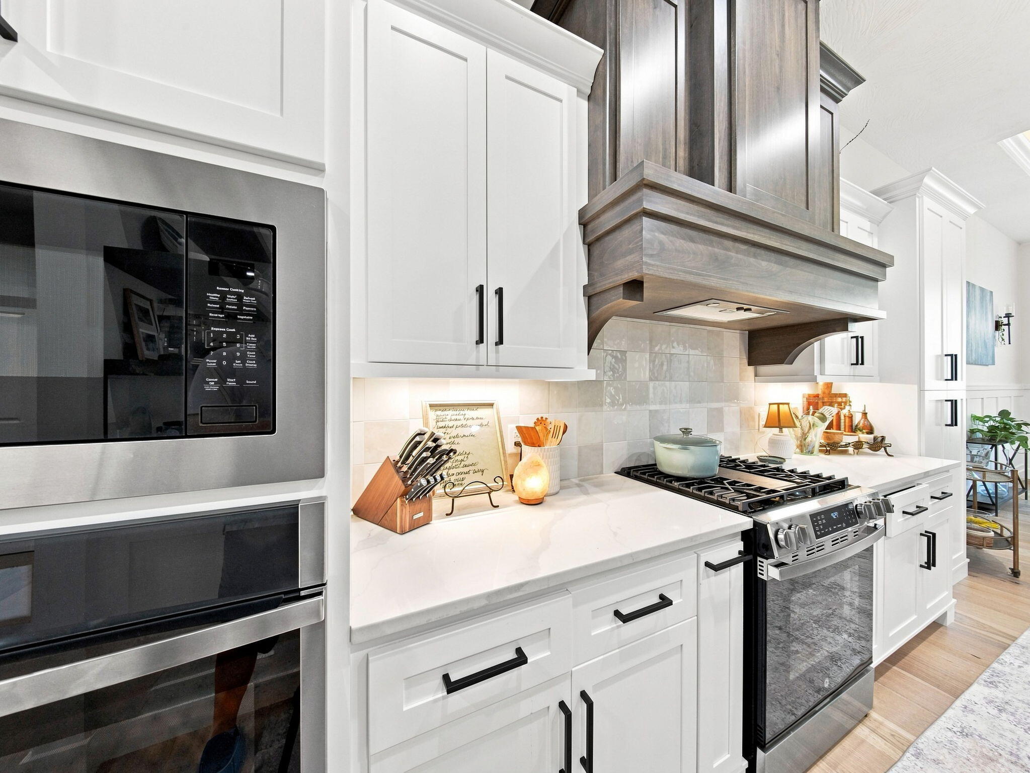 3925 East Woodhue Street Property Photo 17