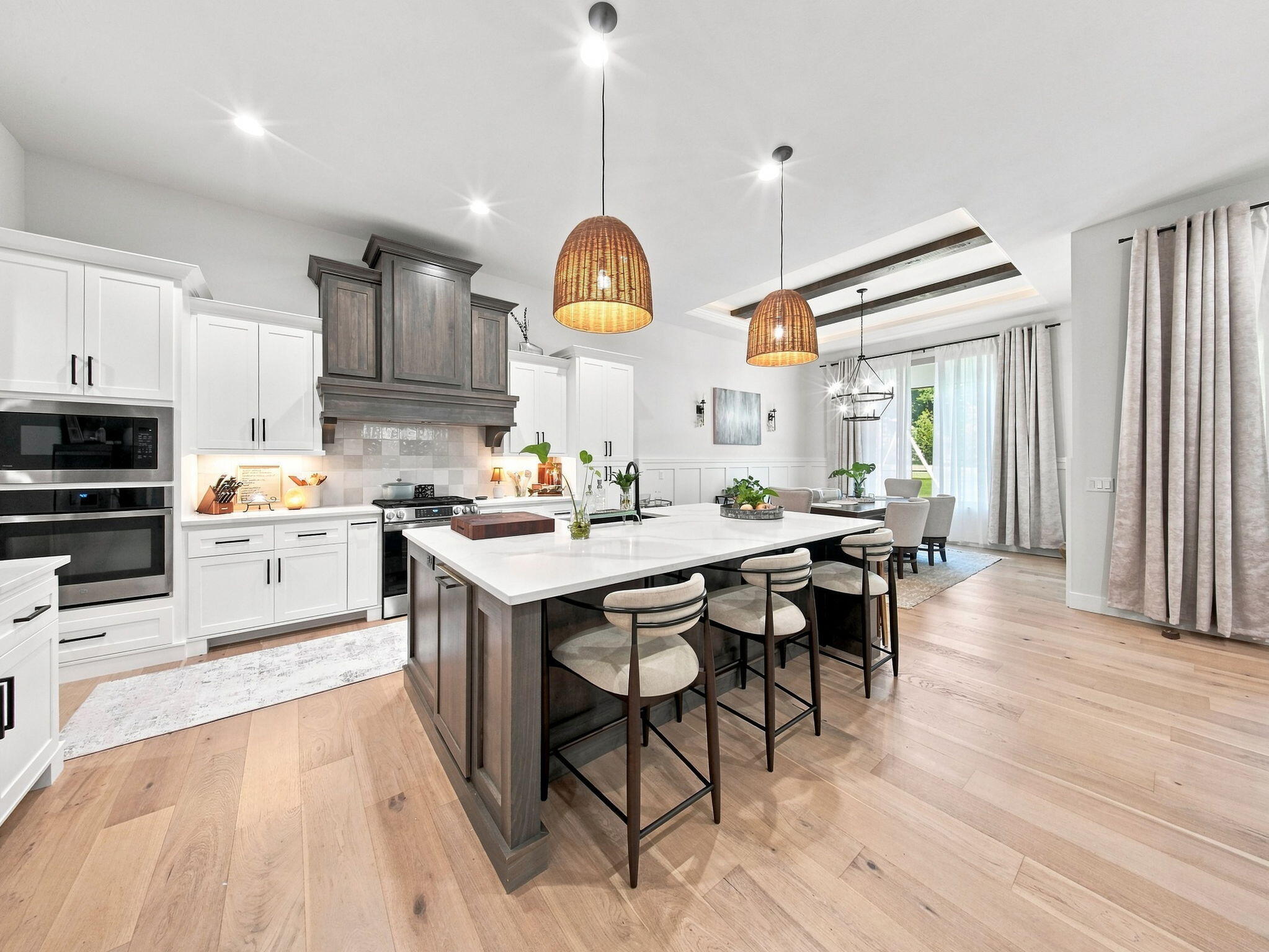 3925 East Woodhue Street Property Photo 18