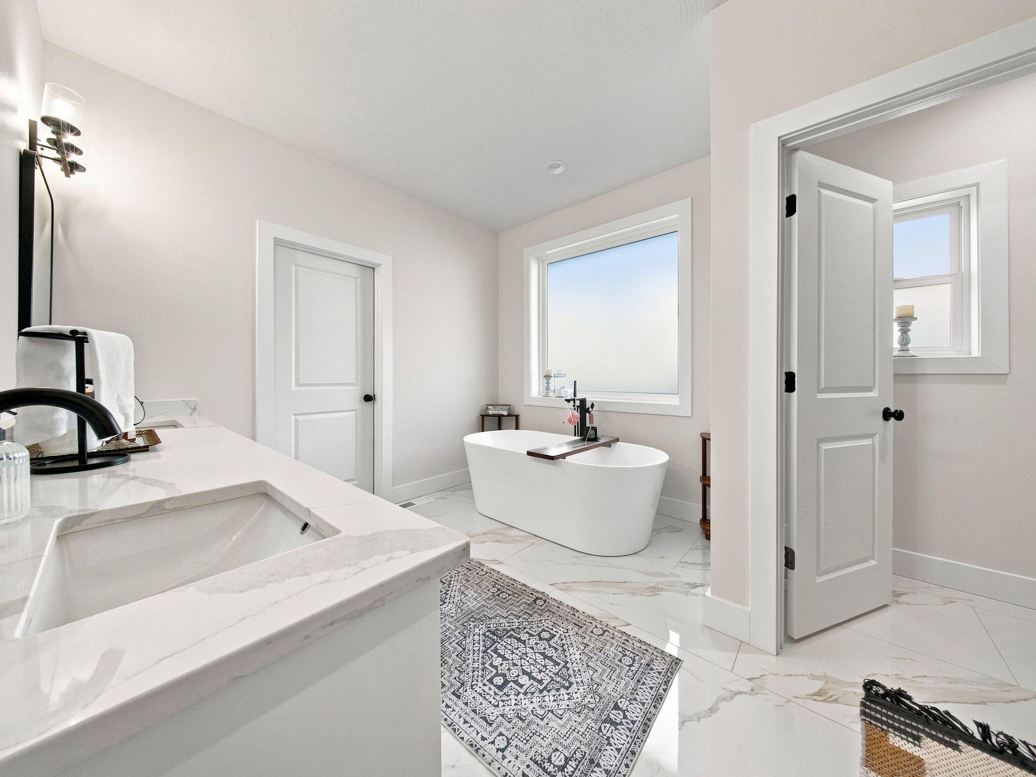 3925 East Woodhue Street Property Photo 29