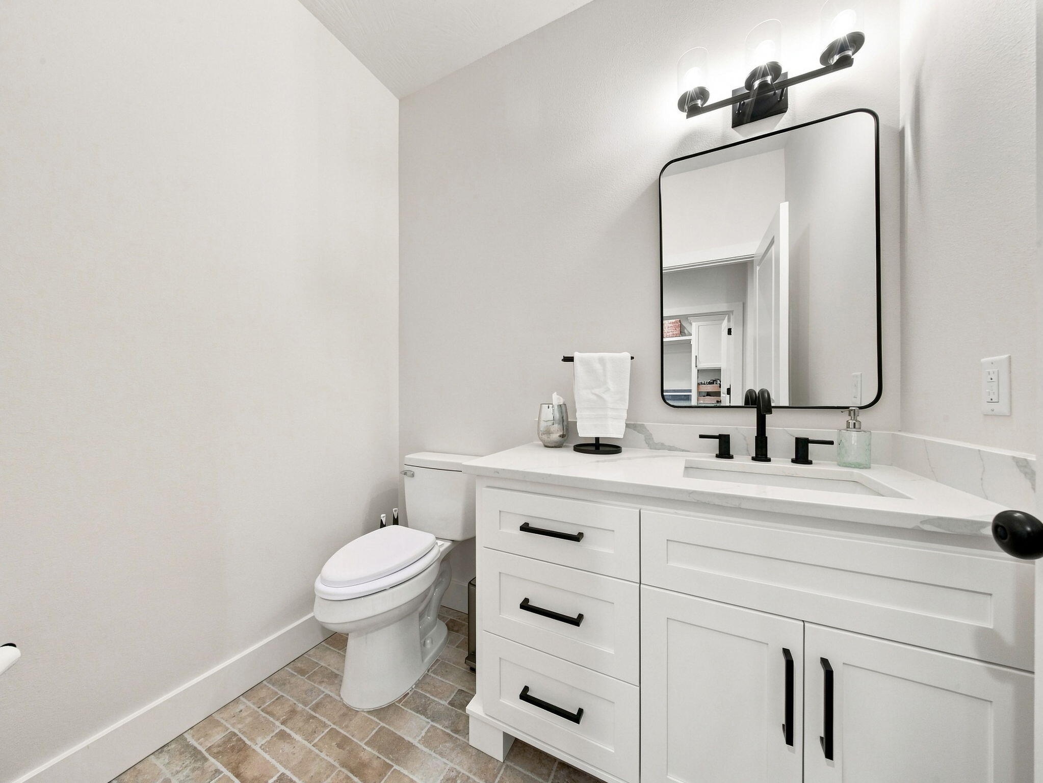 3925 East Woodhue Street Property Photo 36