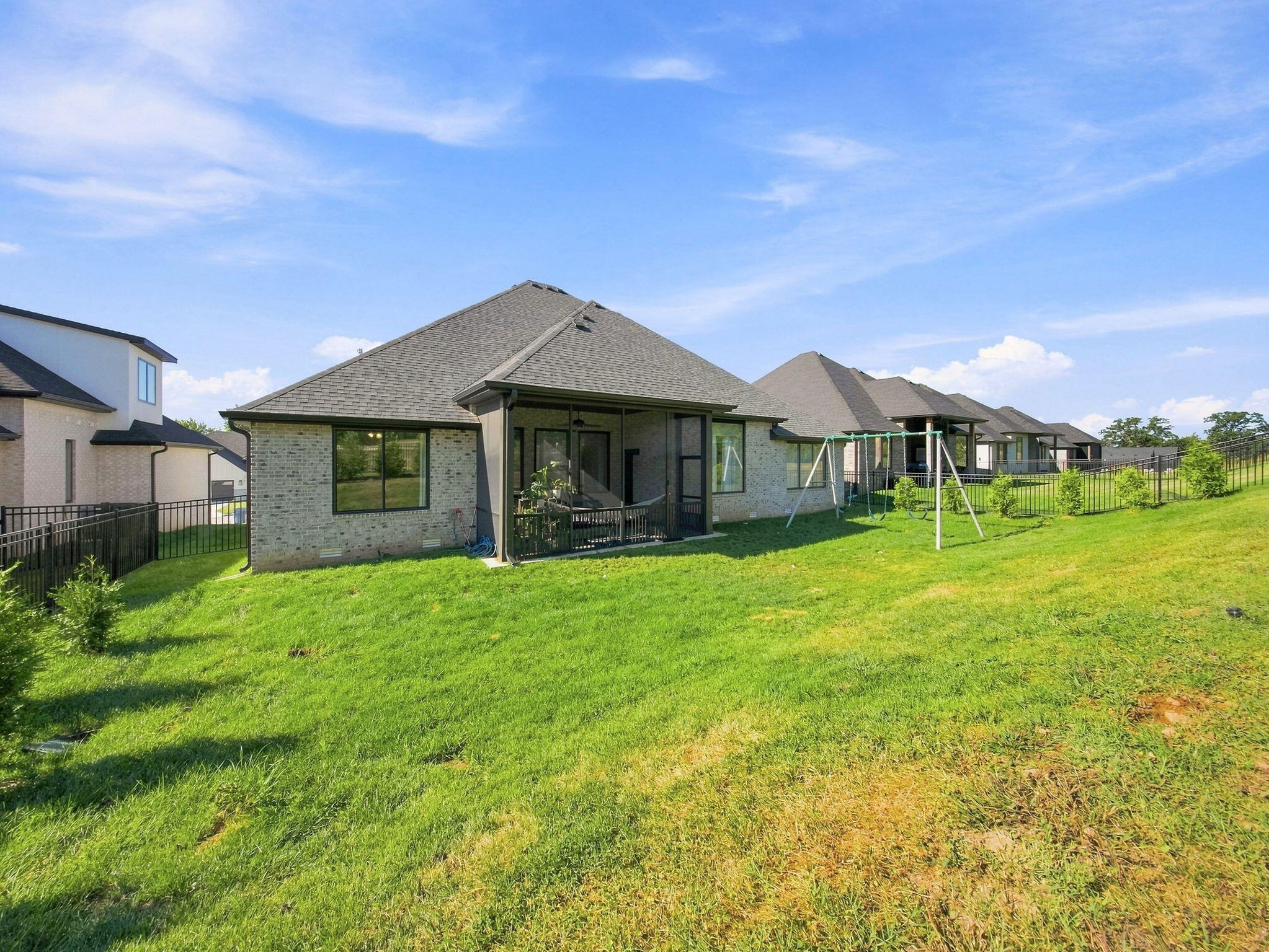 3925 East Woodhue Street Property Photo 49