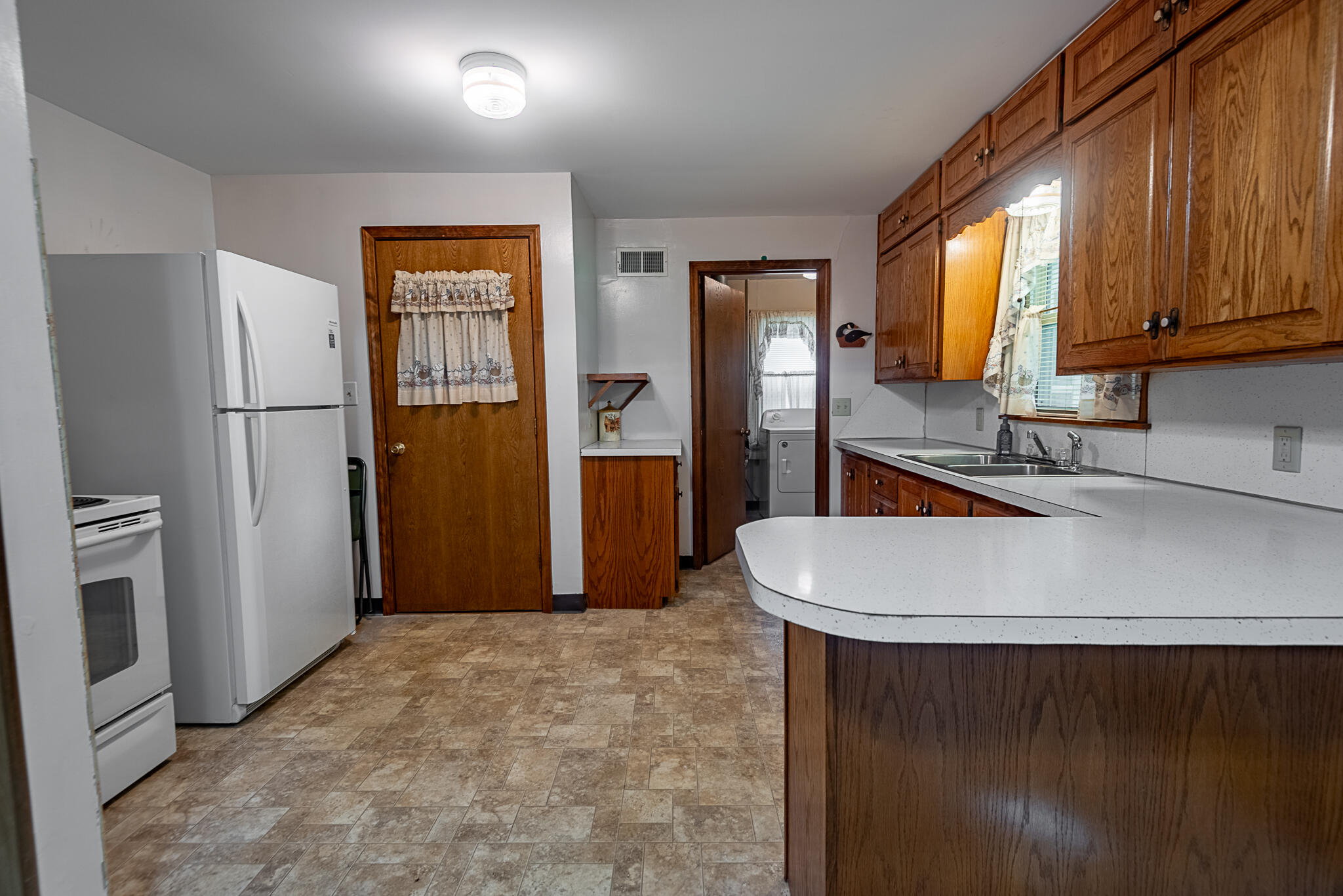 1520 South Roanoke Avenue Property Photo 6