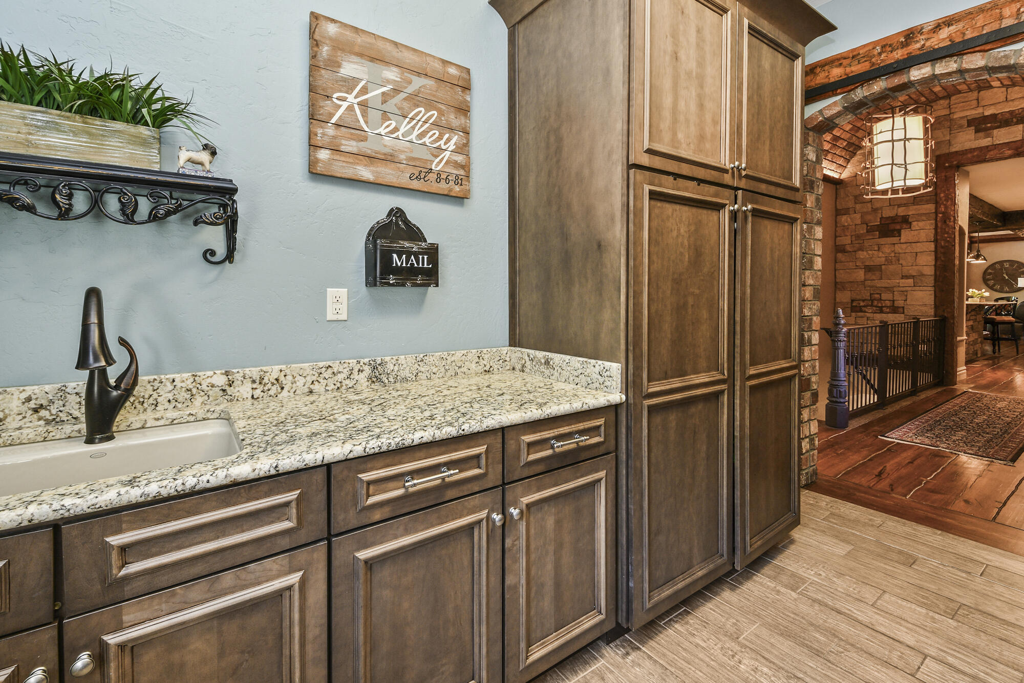 203 Secret Lane Property Photo 40