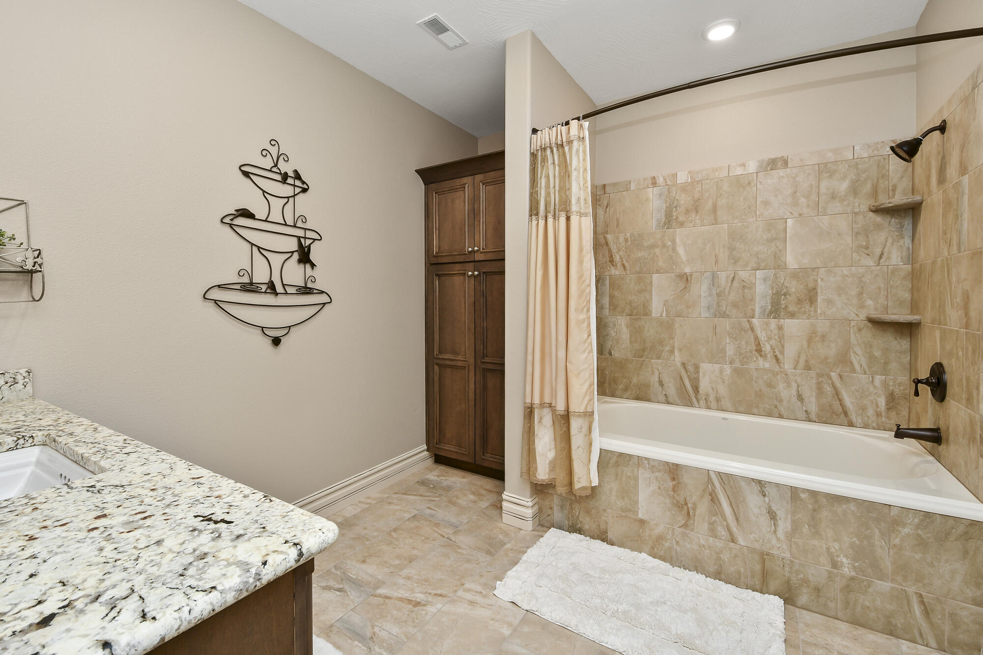 203 Secret Lane Property Photo 54