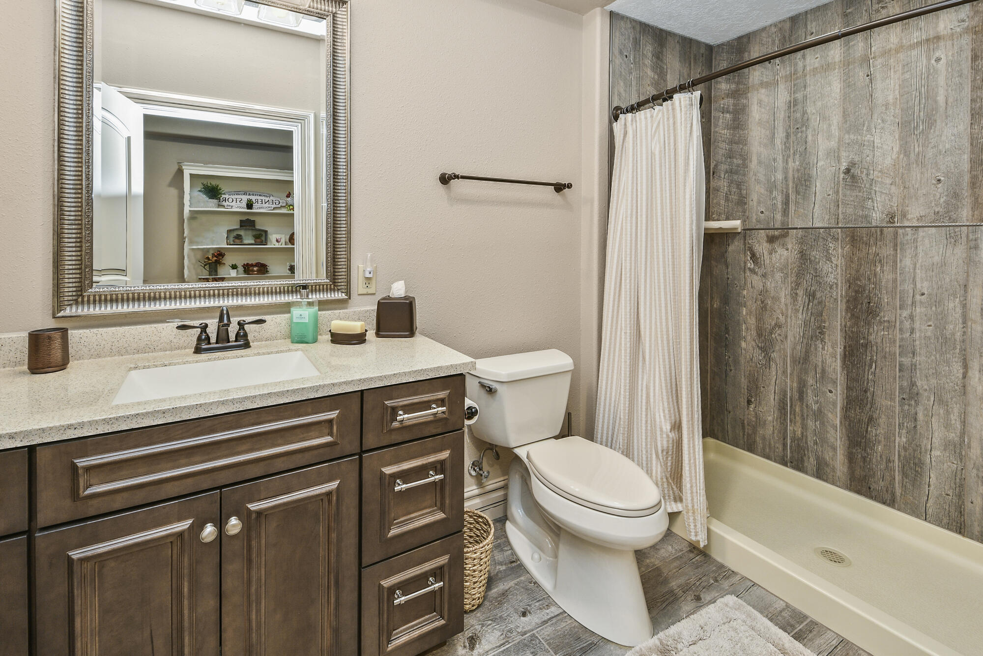 203 Secret Lane Property Photo 57
