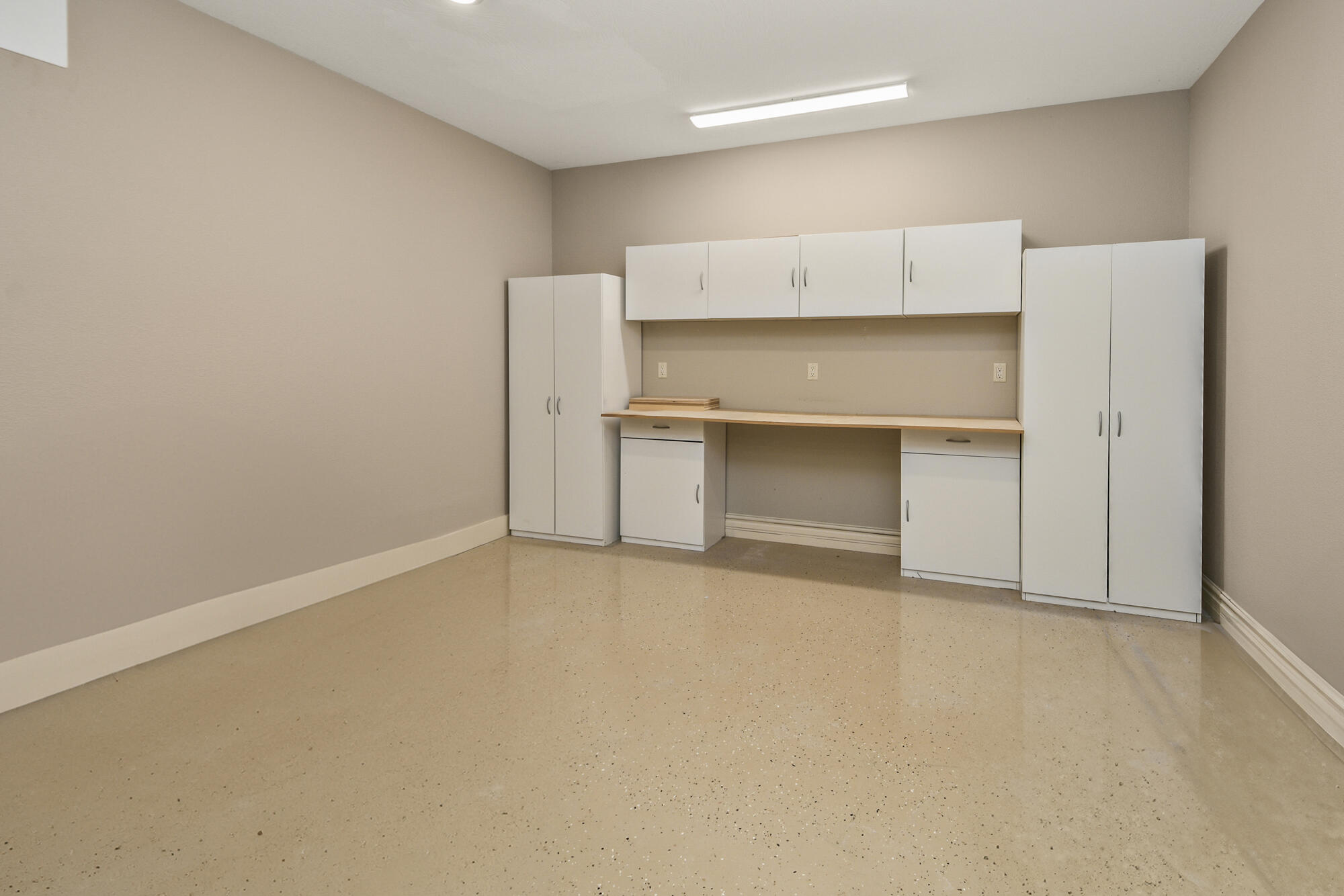203 Secret Lane Property Photo 59