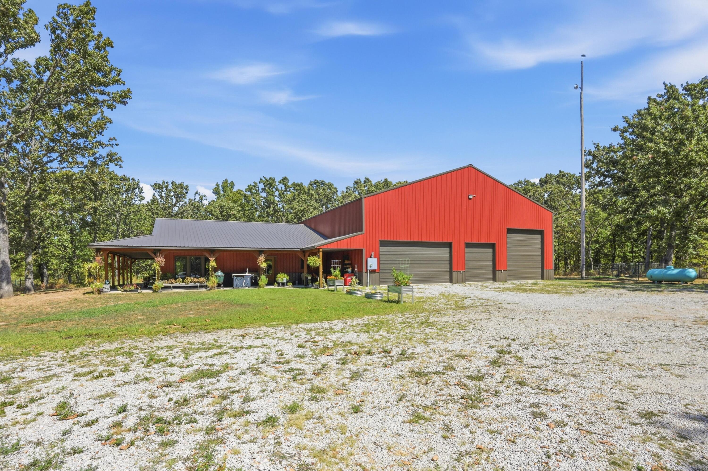 8309 Nighthawk Road Property Photo 4