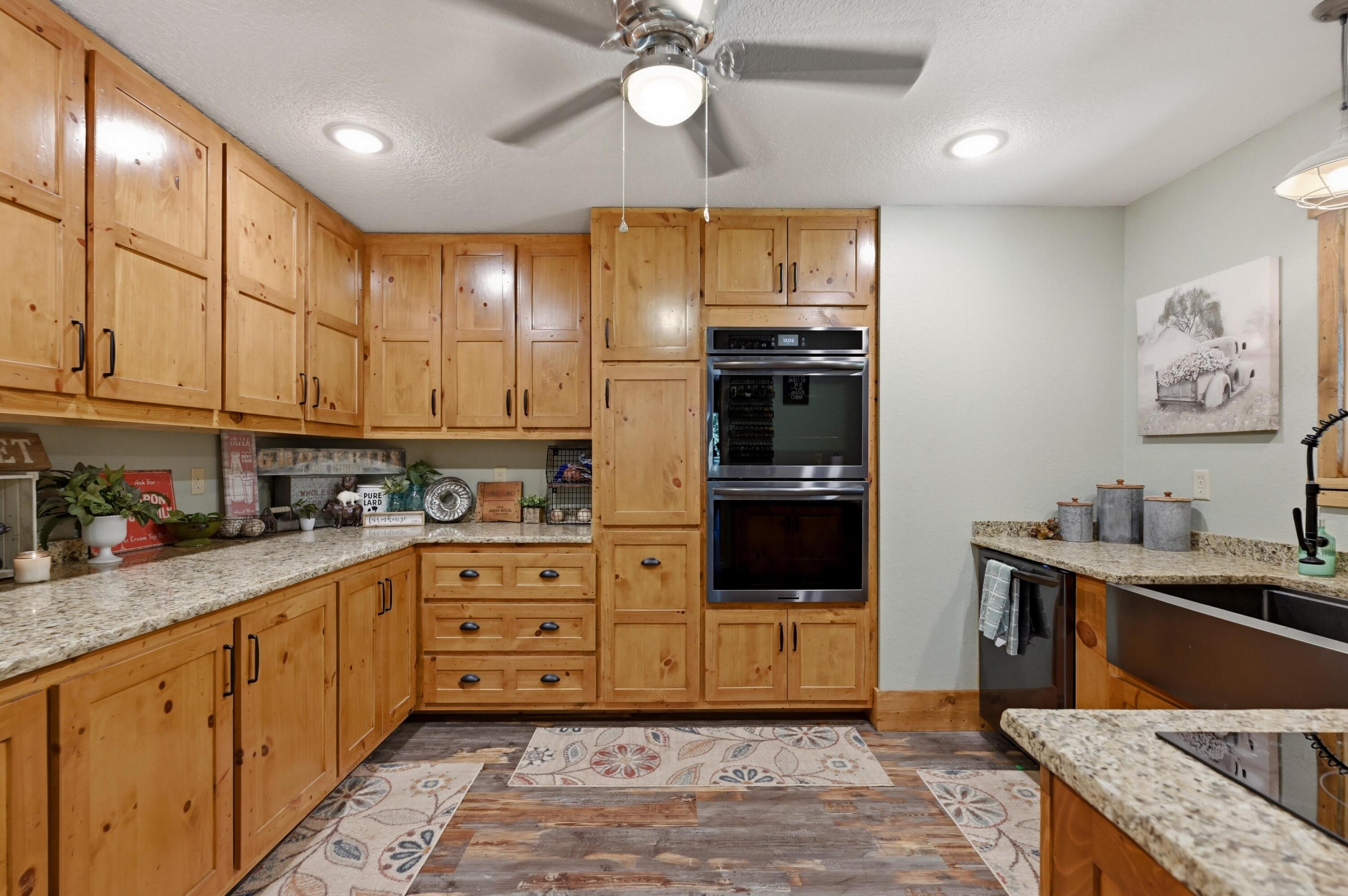 8309 Nighthawk Road Property Photo 16
