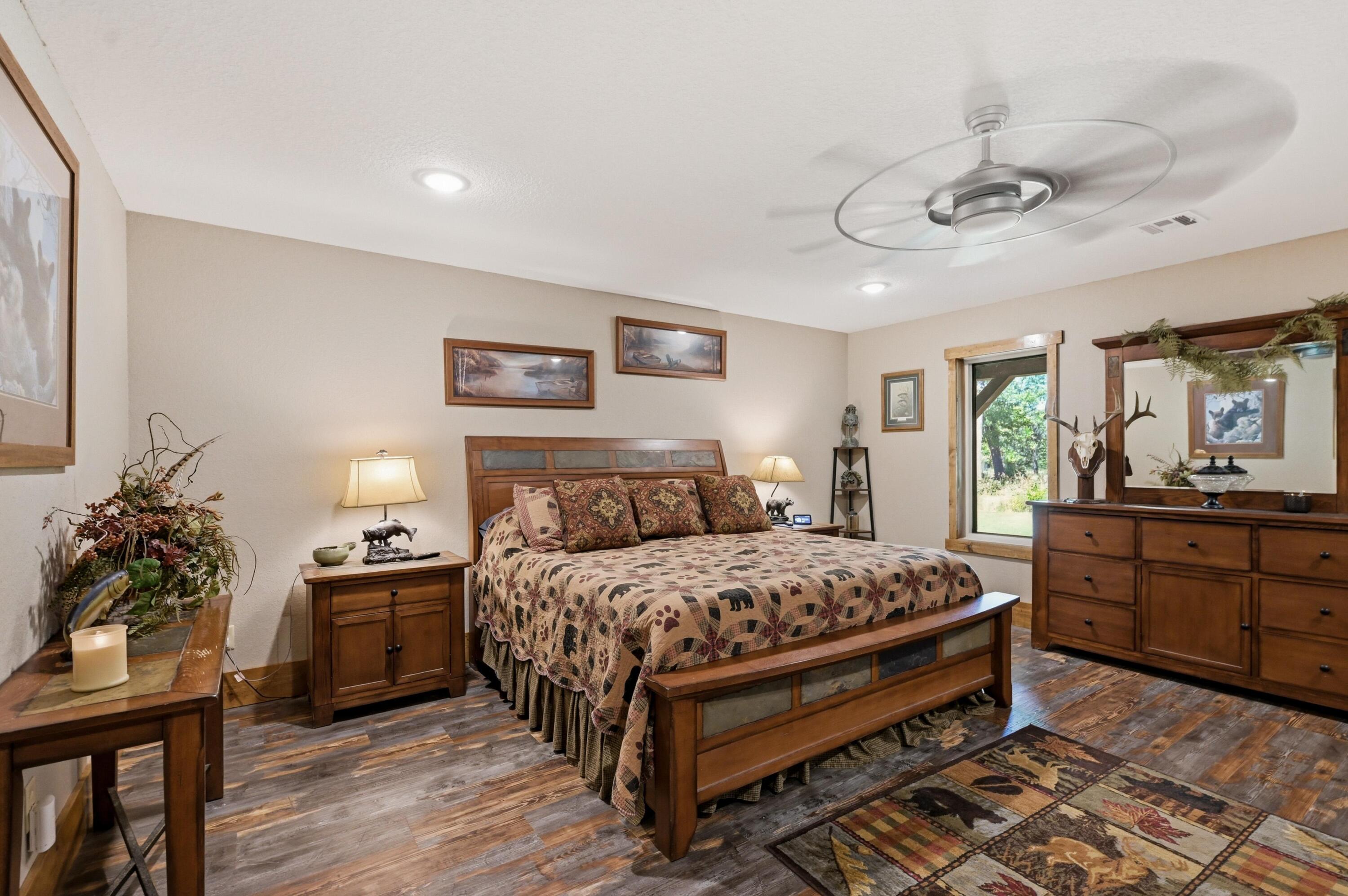 8309 Nighthawk Road Property Photo 19