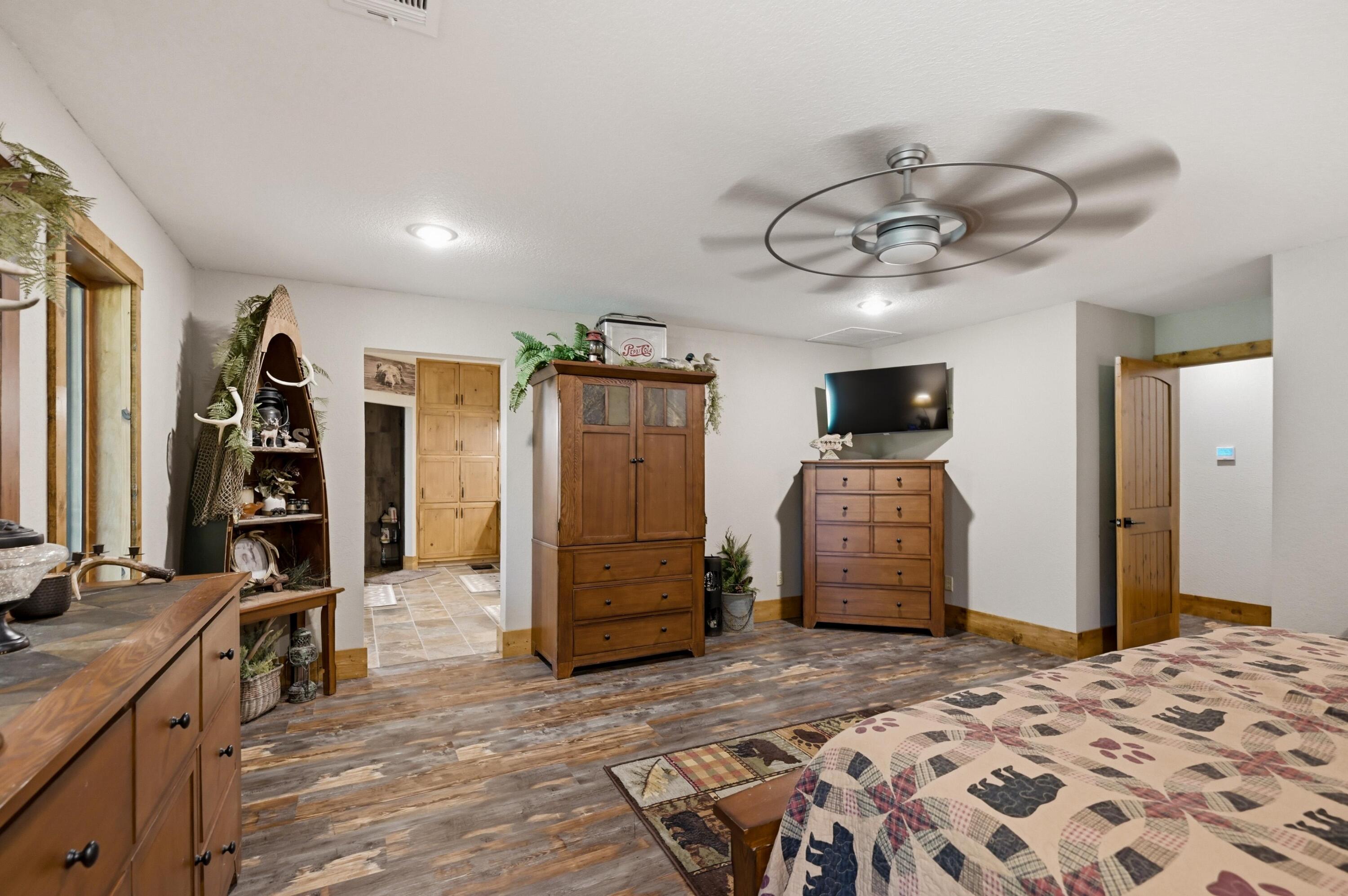 8309 Nighthawk Road Property Photo 21