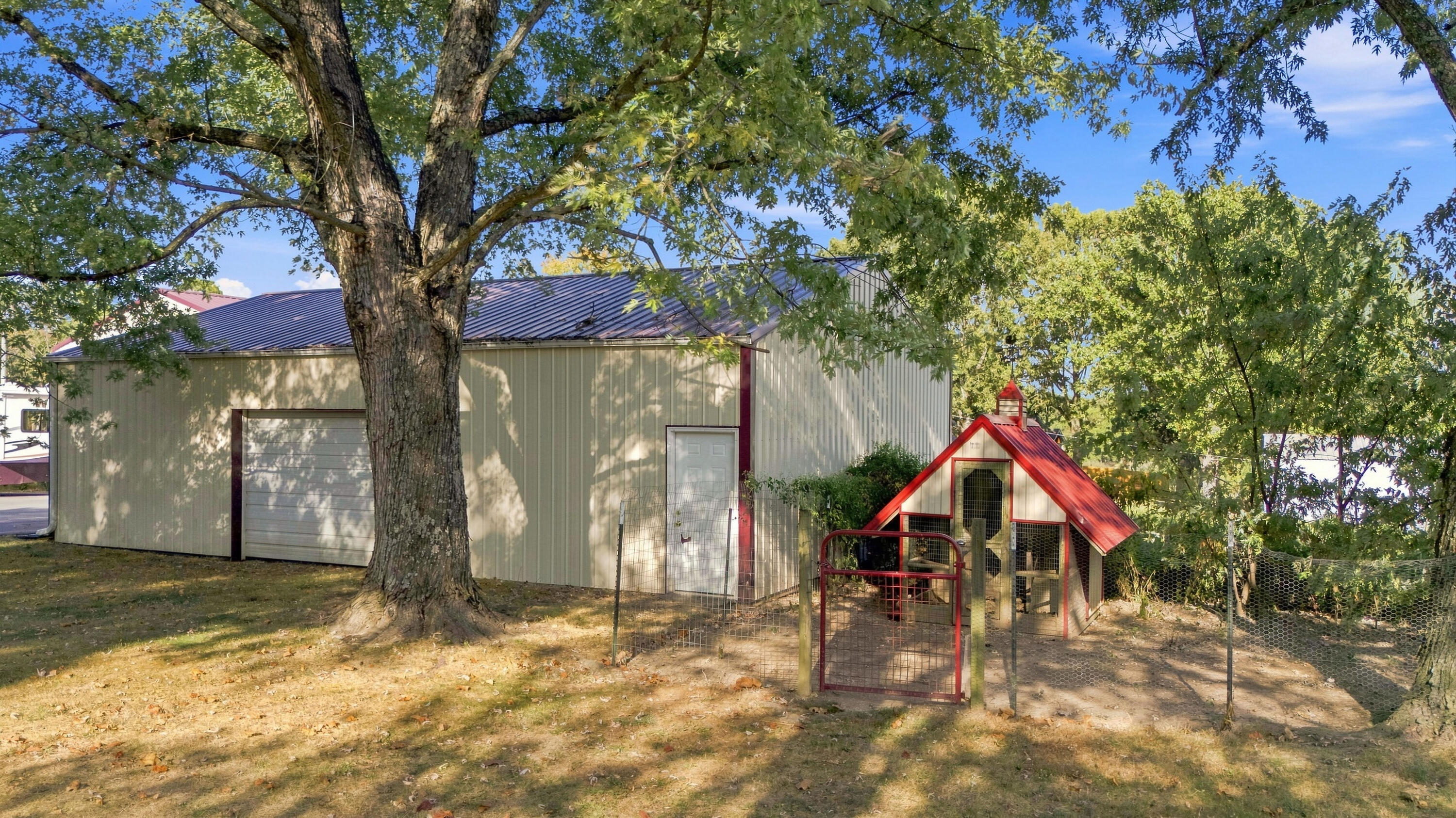 4408 County Road 2420 Property Photo 44
