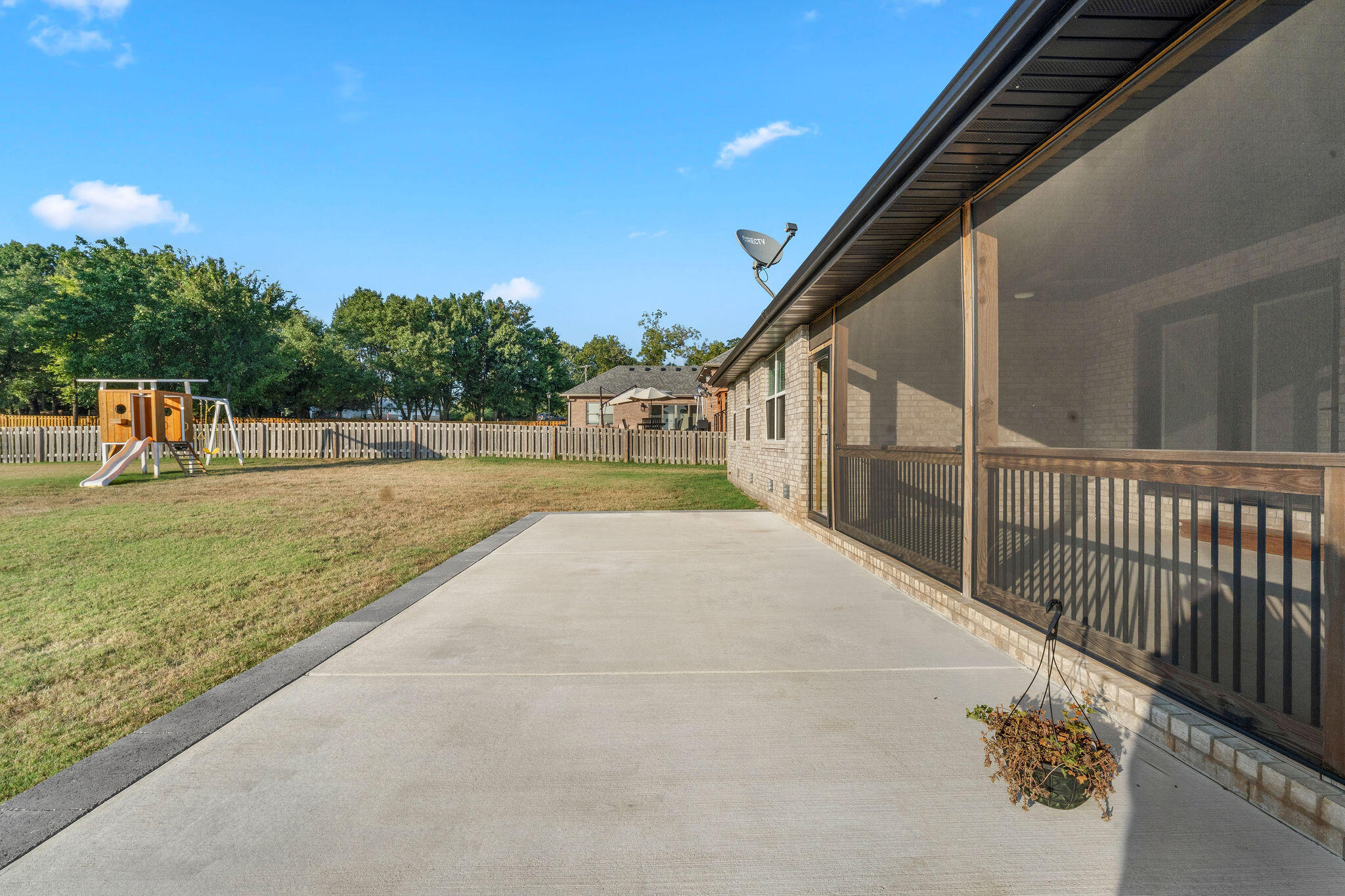 1365 West Gaslight Drive Property Photo 40
