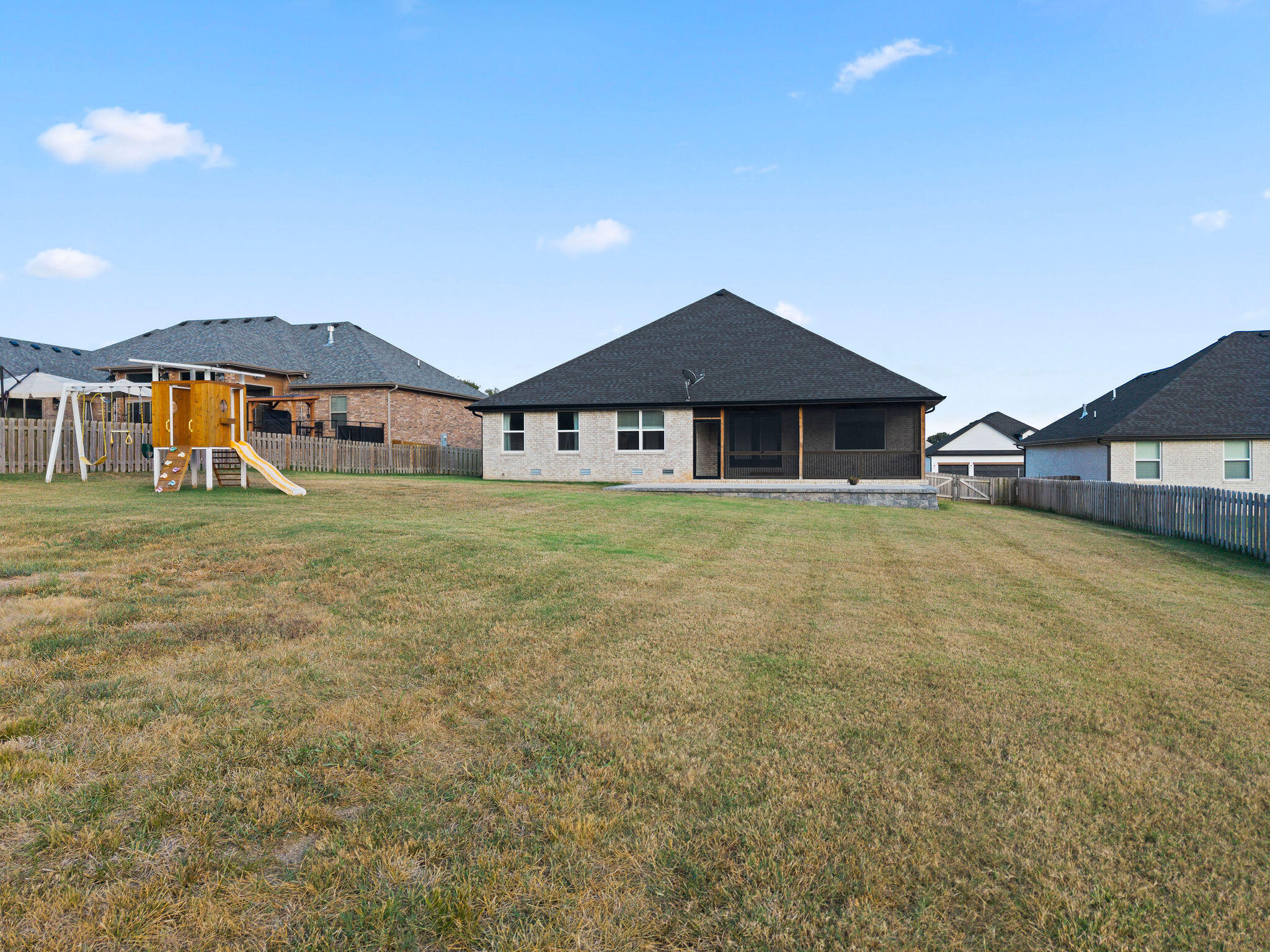 1365 West Gaslight Drive Property Photo 41