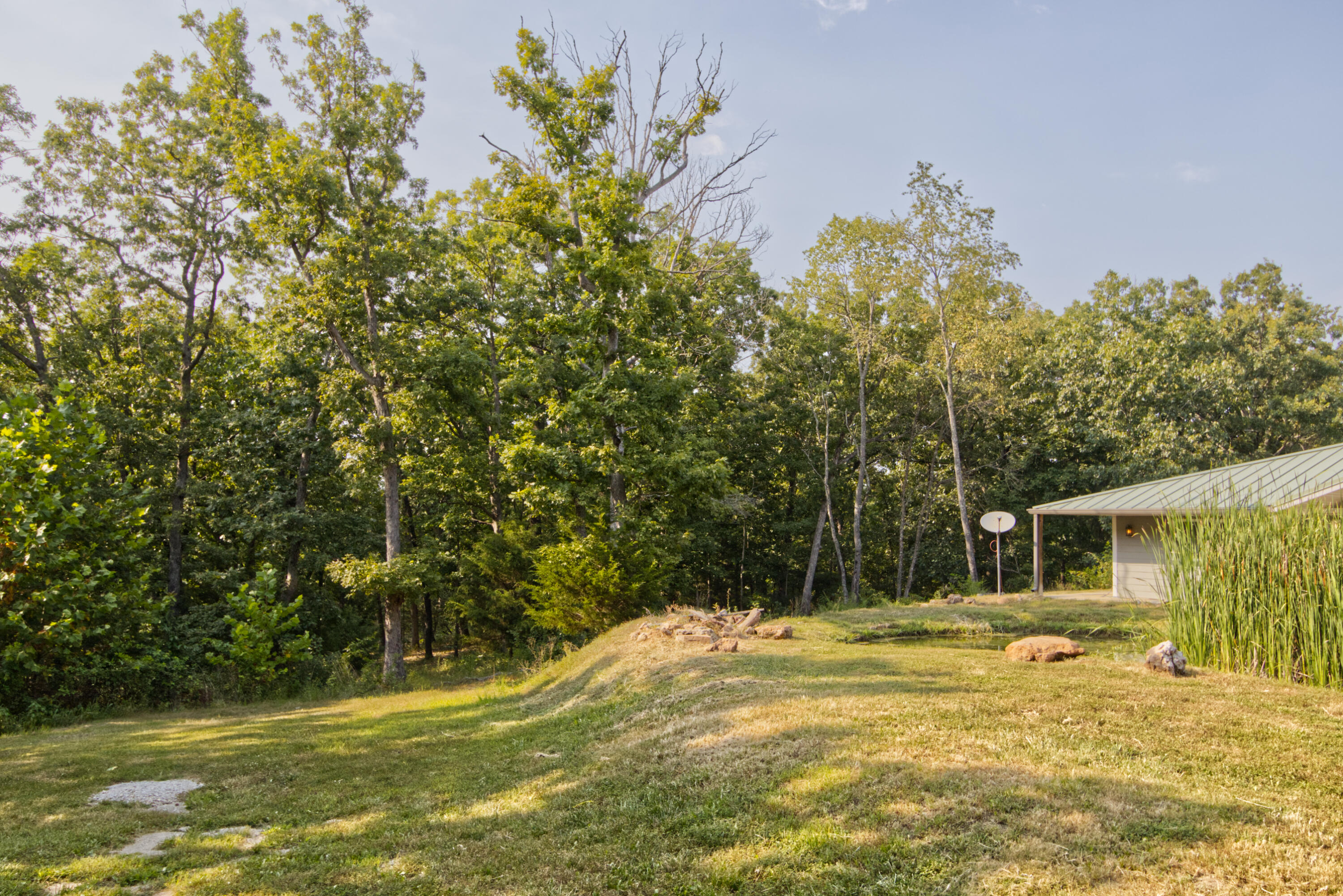 25980 Hermit Road Property Photo 4