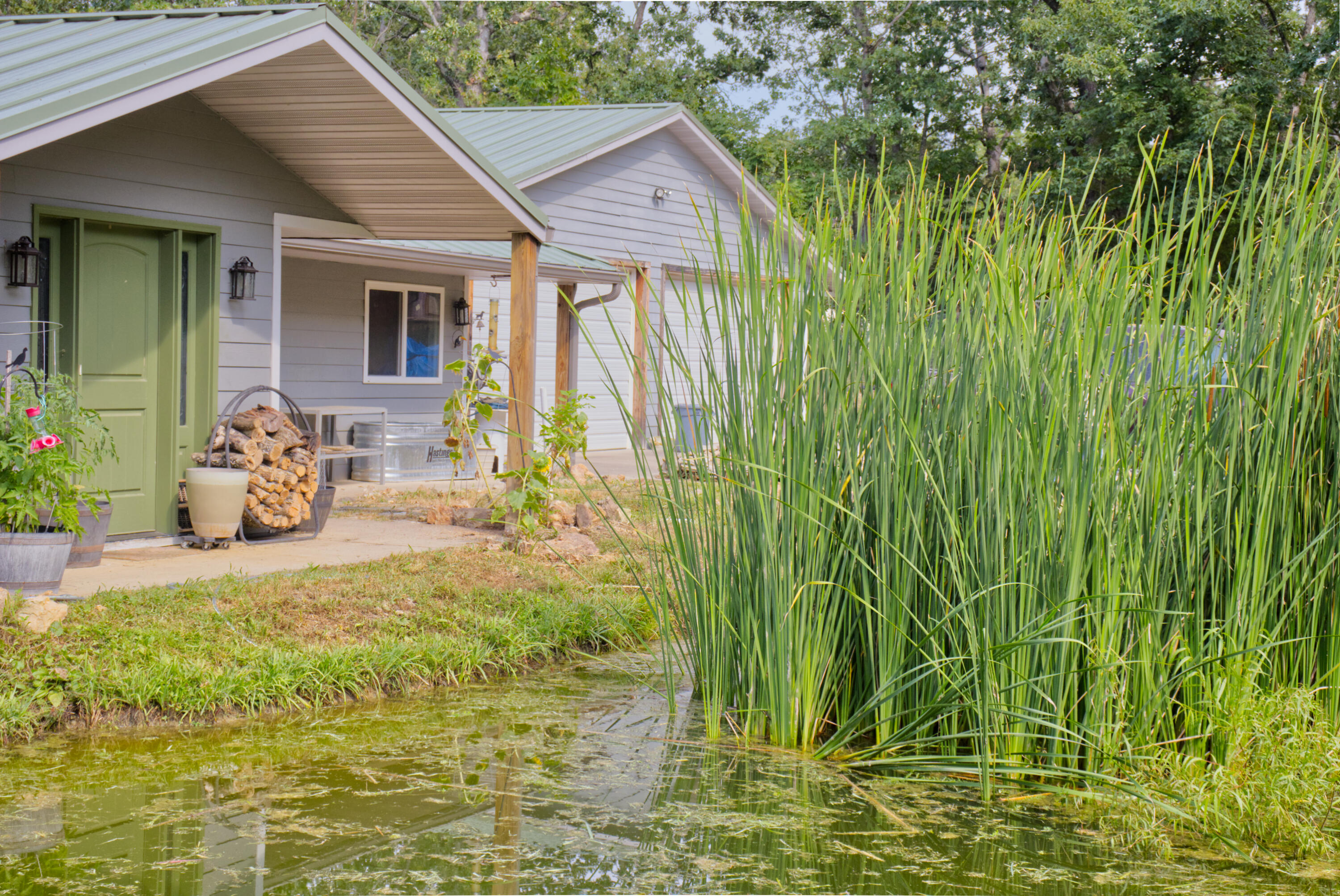 25980 Hermit Road Property Photo 5