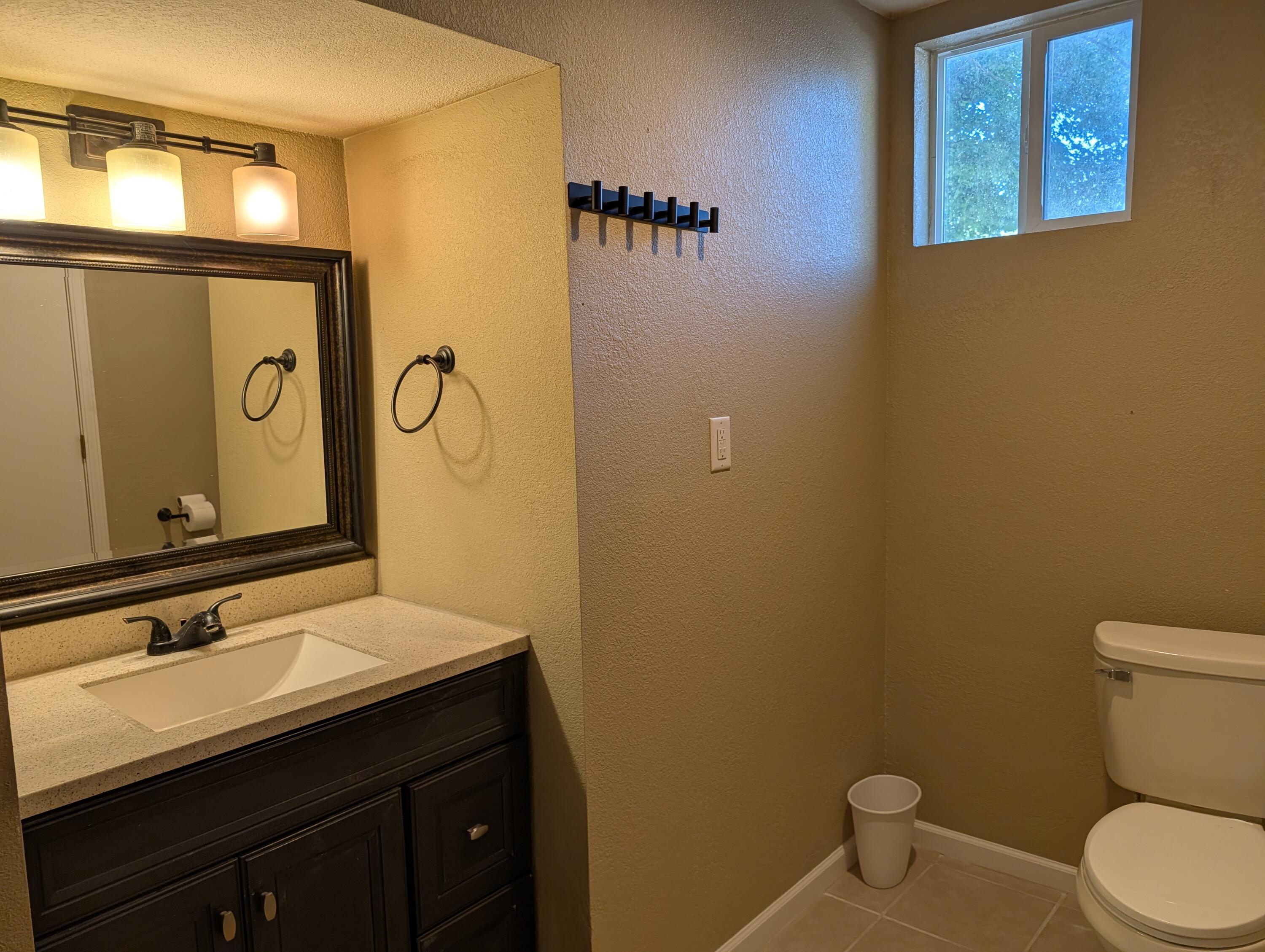 1001 East Chestnut Street Property Photo 13