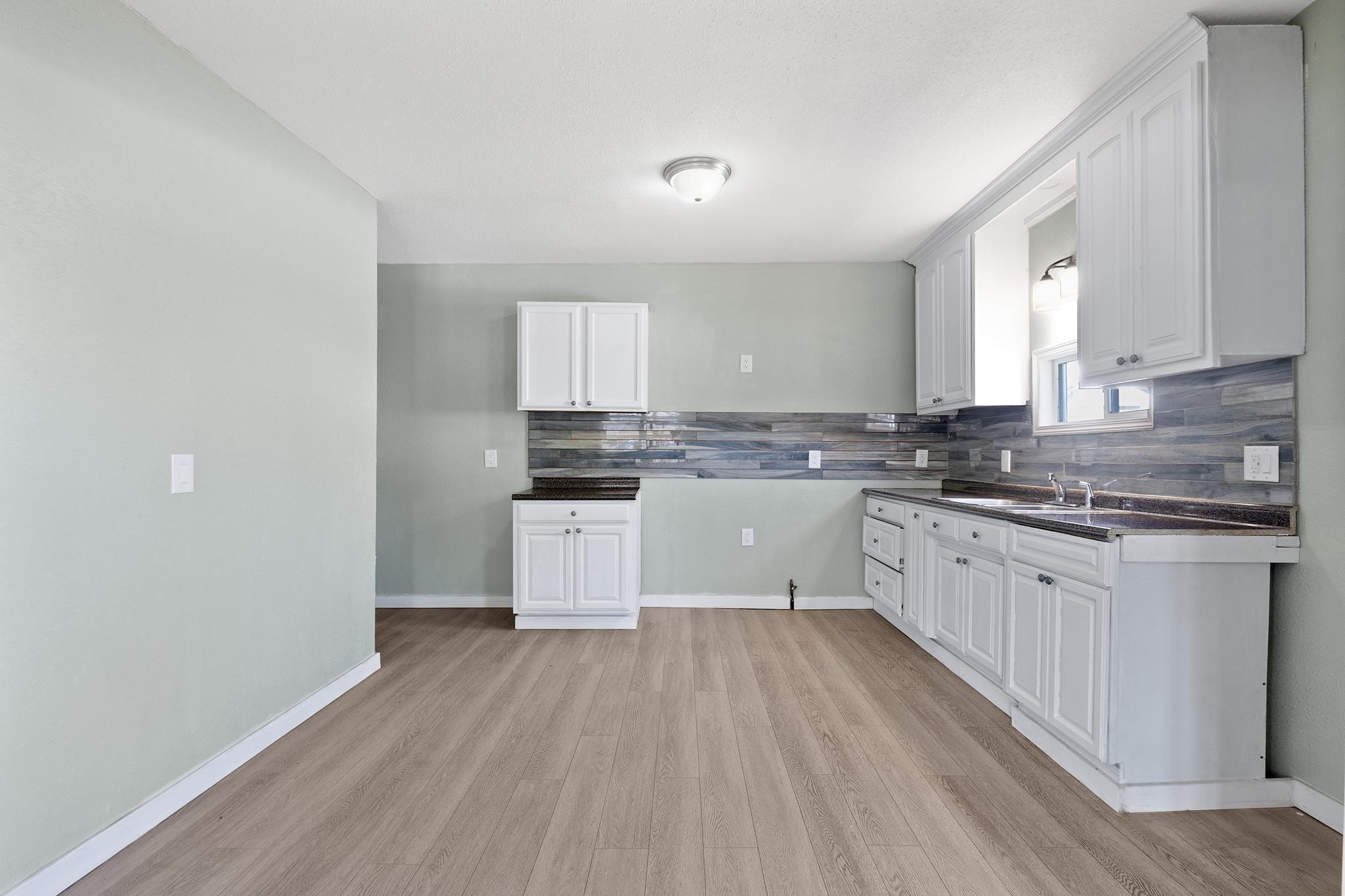 1003 South Fulton Street Property Photo 3