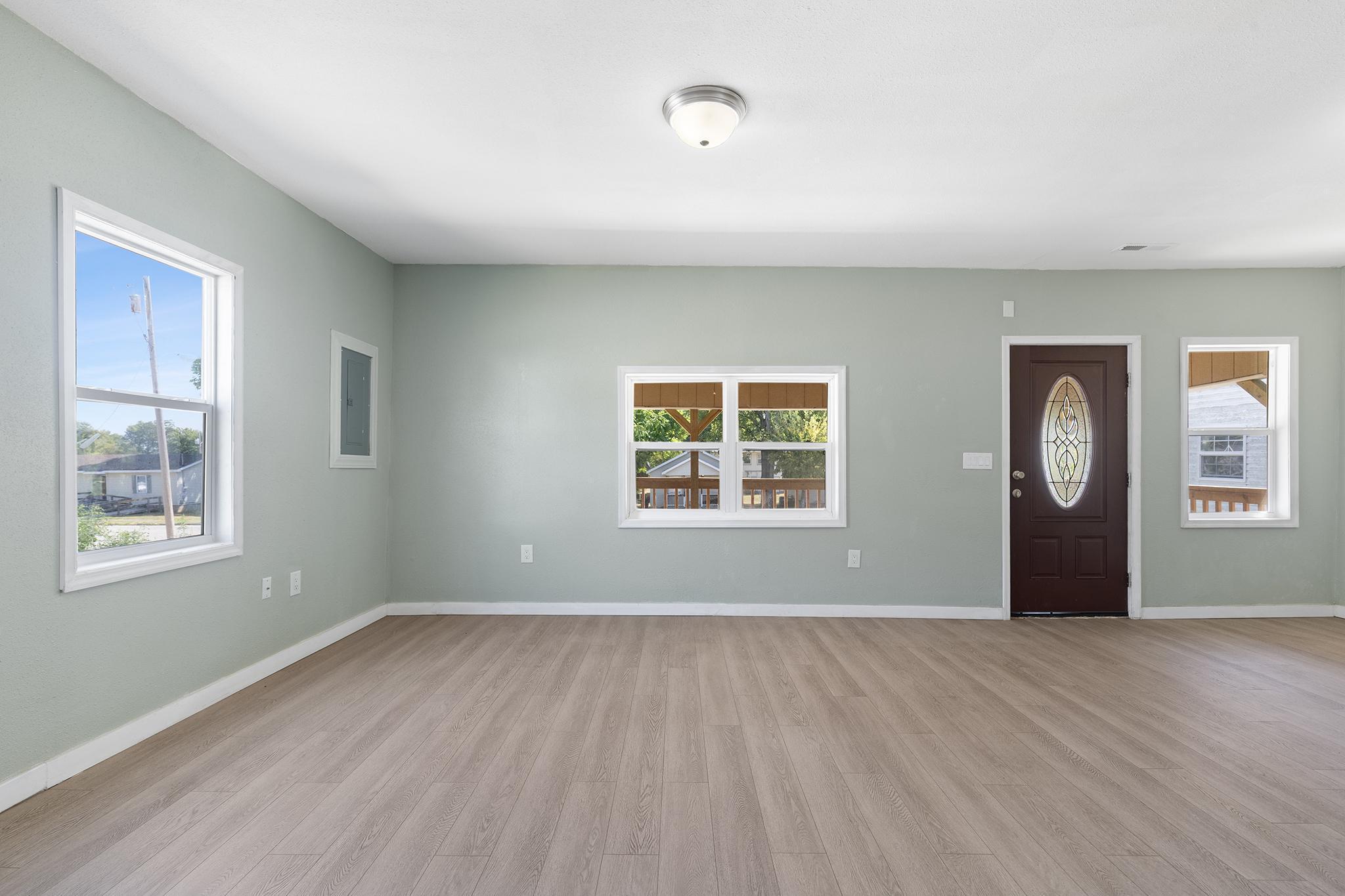 1003 South Fulton Street Property Photo 6