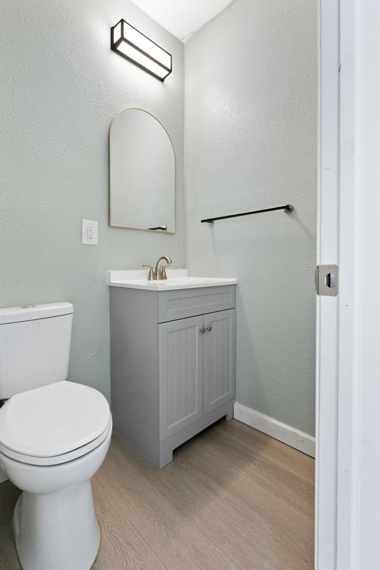 1003 South Fulton Street Property Photo 11